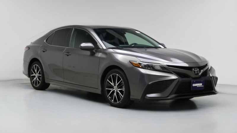 2021 Toyota Camry SE Hero Image