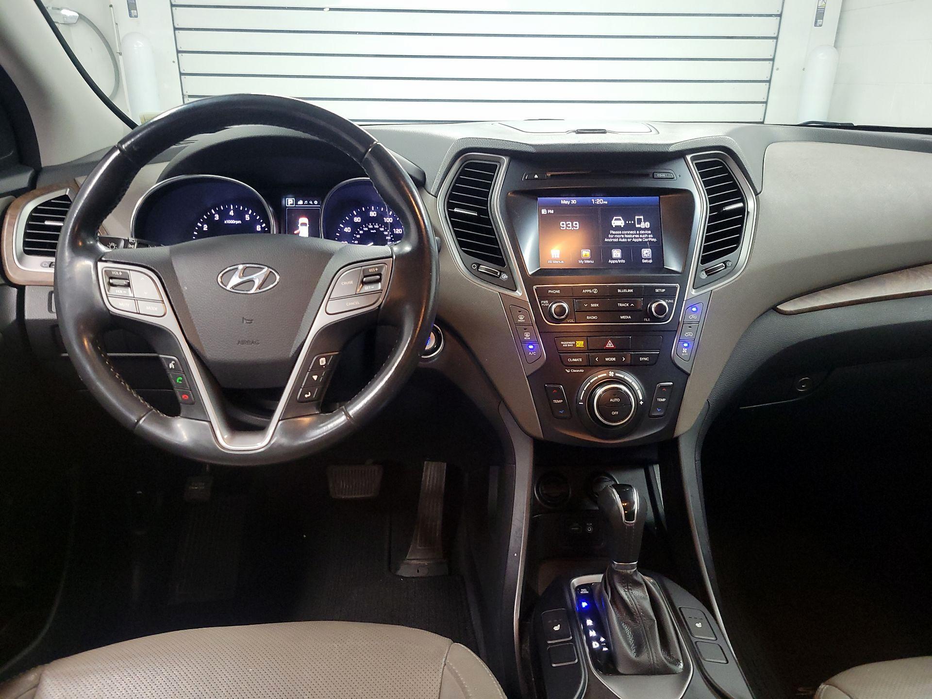 Thumbnail: 2019 Hyundai Santa Fe - 9