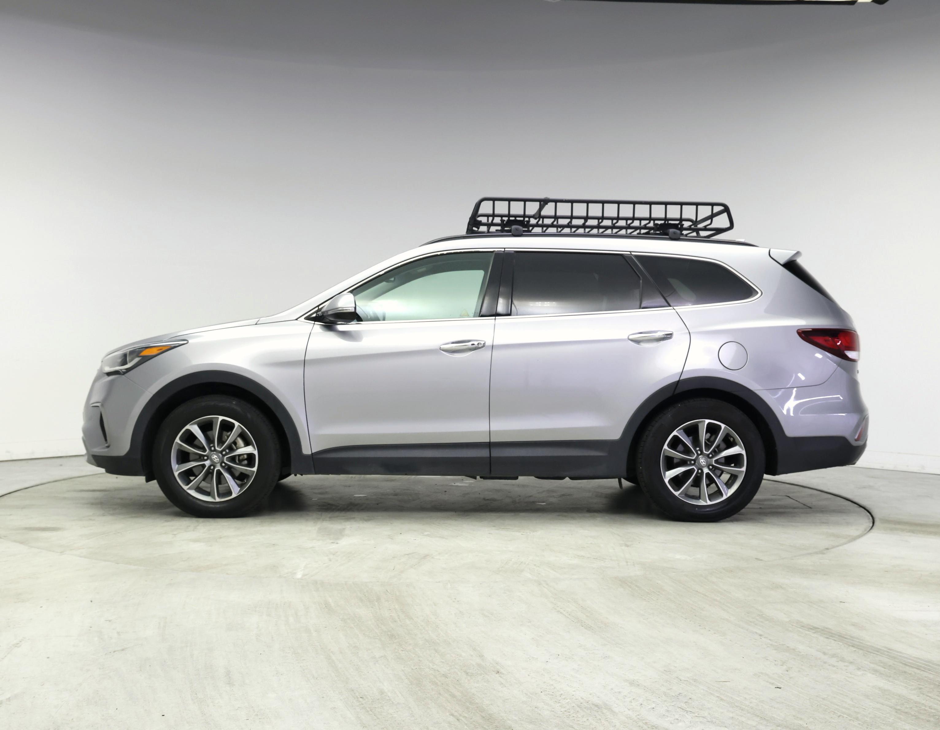 Thumbnail: 2019 Hyundai Santa Fe - 3