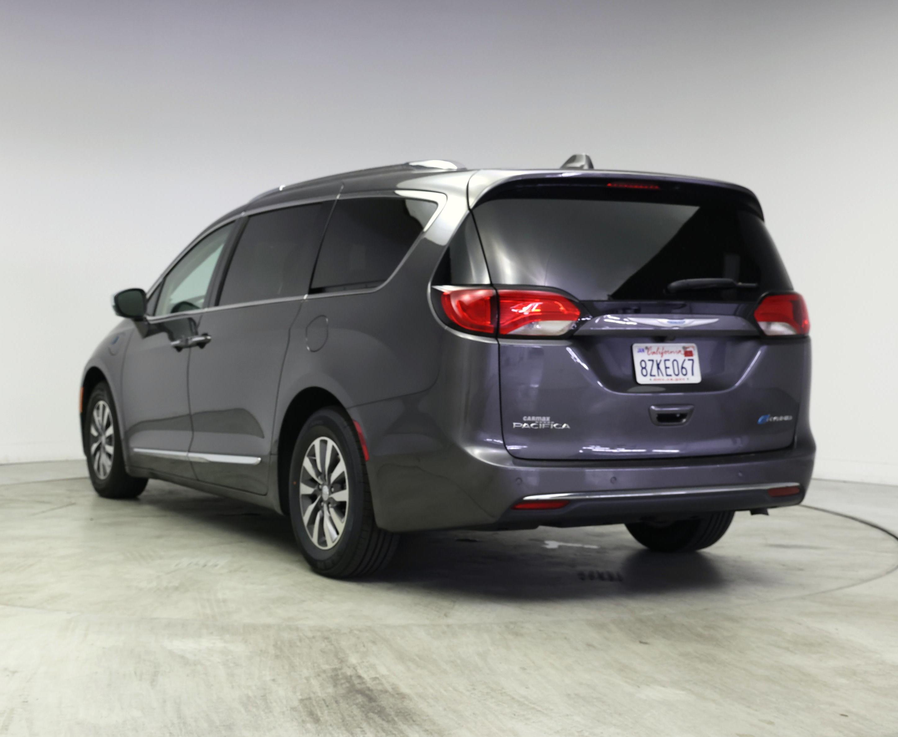 Thumbnail: 2020 Chrysler Pacifica - 2