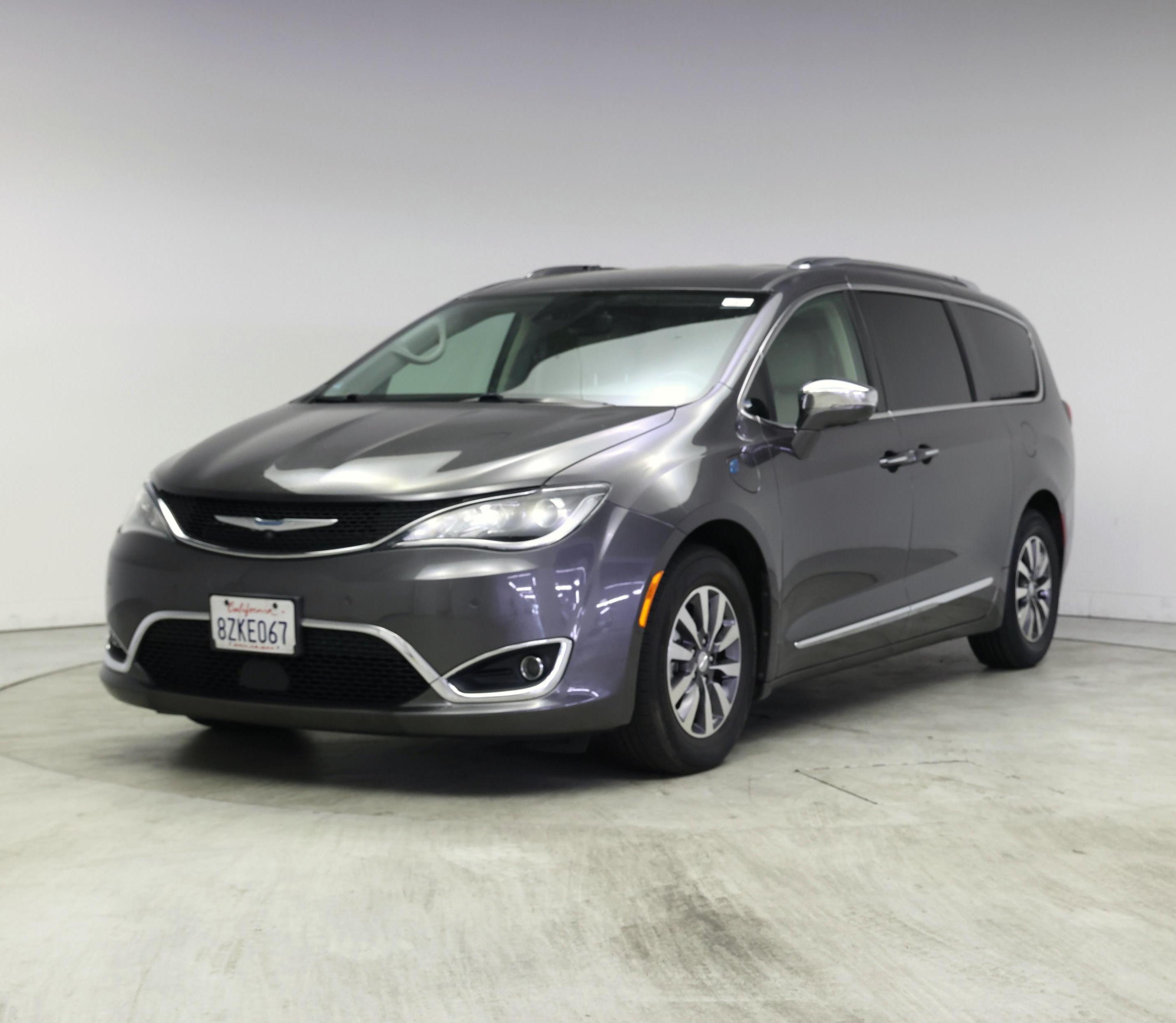 Thumbnail: 2020 Chrysler Pacifica - 4