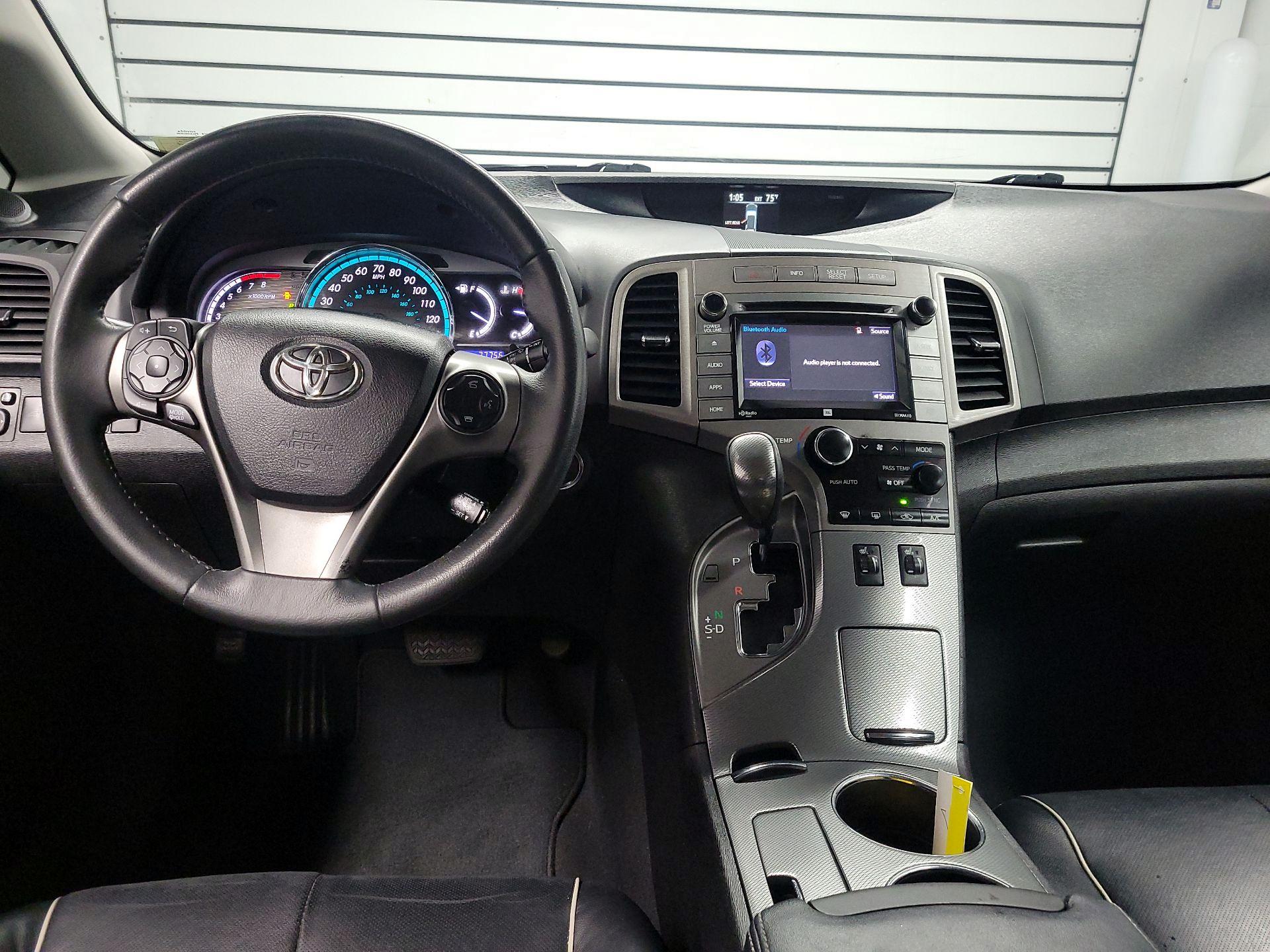 Thumbnail: 2015 Toyota Venza - 9