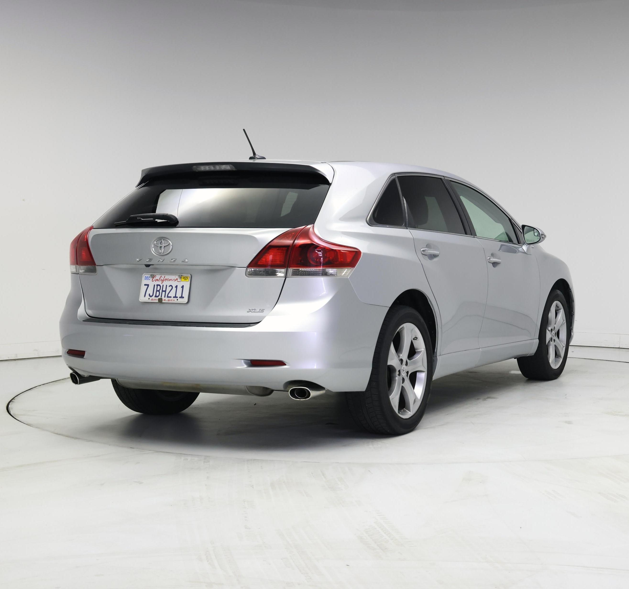 Thumbnail: 2015 Toyota Venza - 8