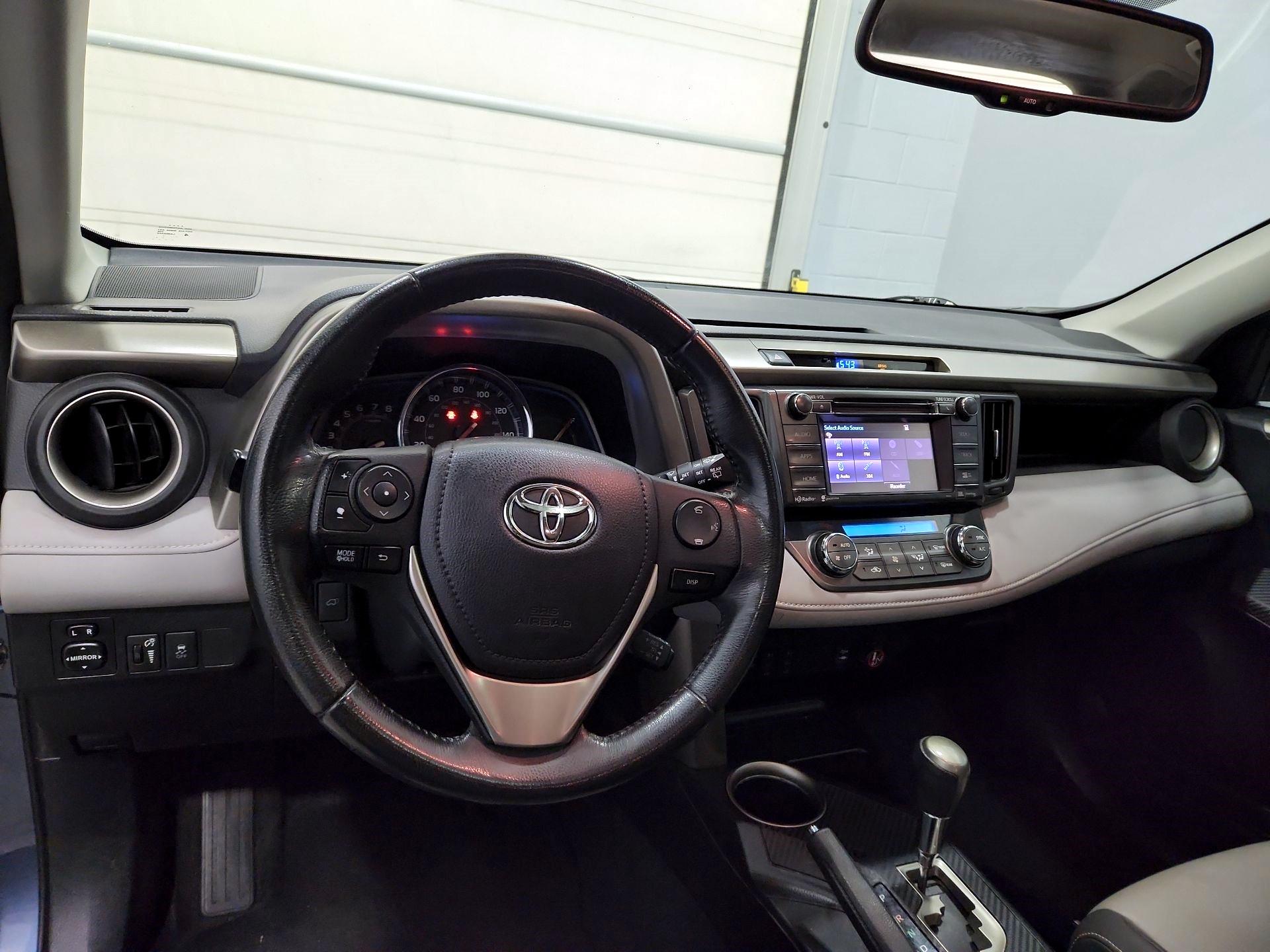 Thumbnail: 2014 Toyota RAV4 - 9