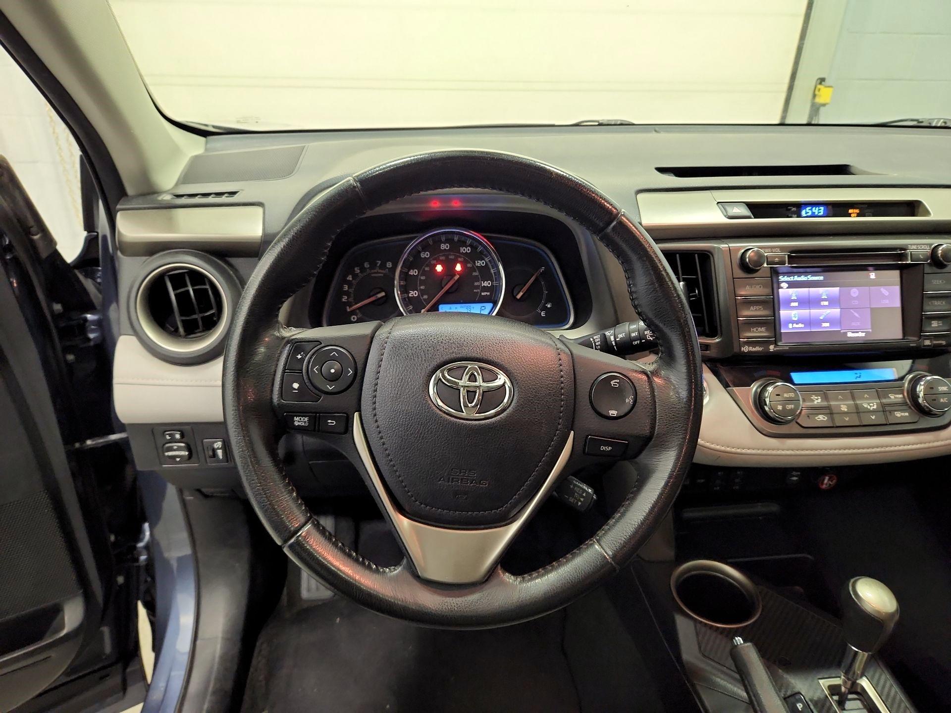 Thumbnail: 2014 Toyota RAV4 - 10