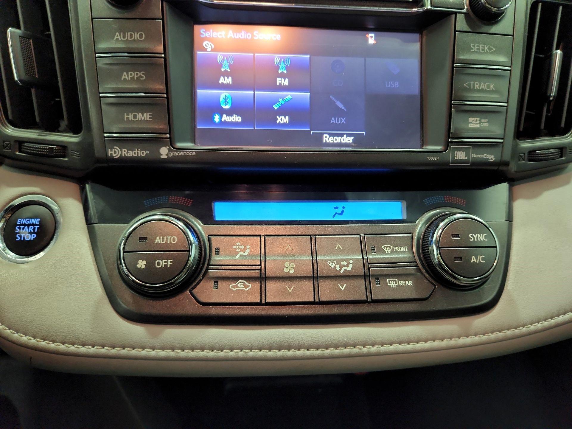 Thumbnail: 2014 Toyota RAV4 - 16