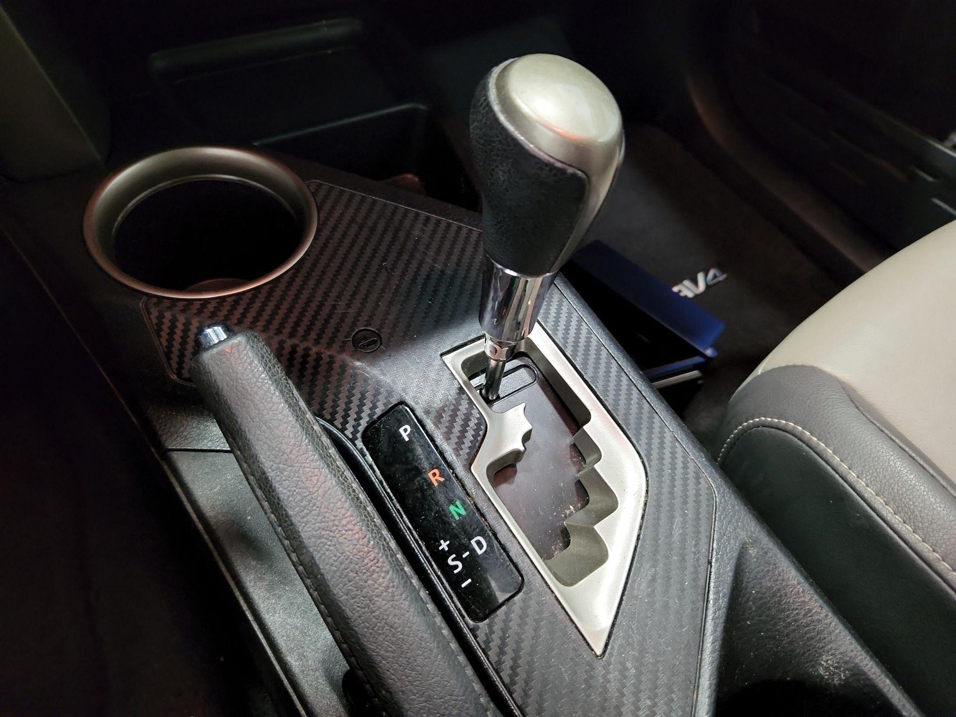 Thumbnail: 2014 Toyota RAV4 - 17