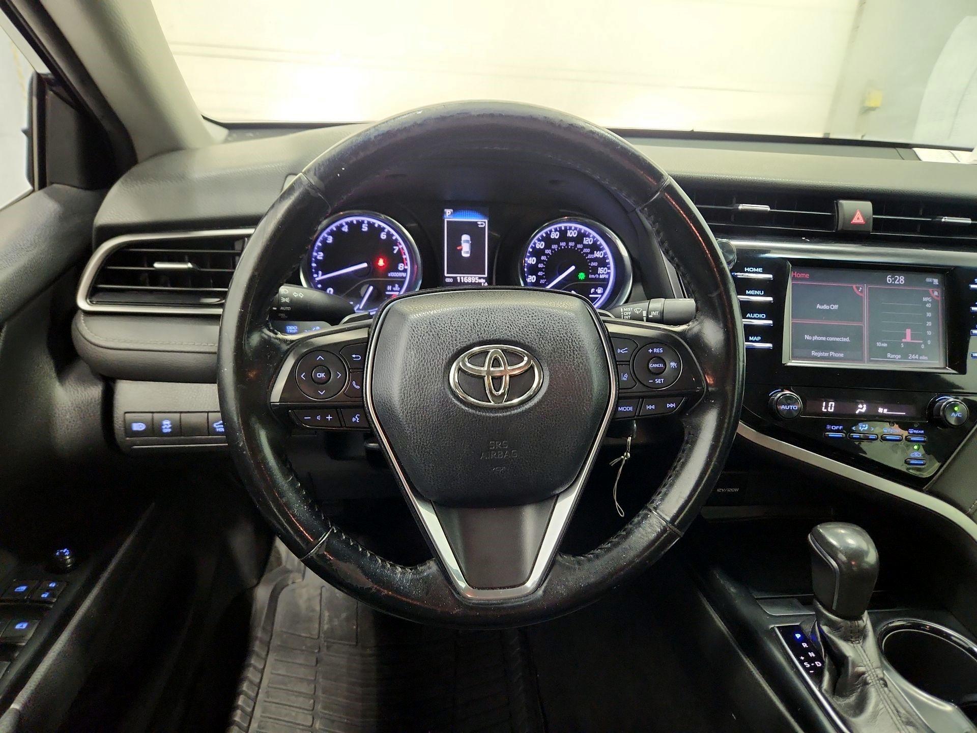 Thumbnail: 2019 Toyota Camry - 10
