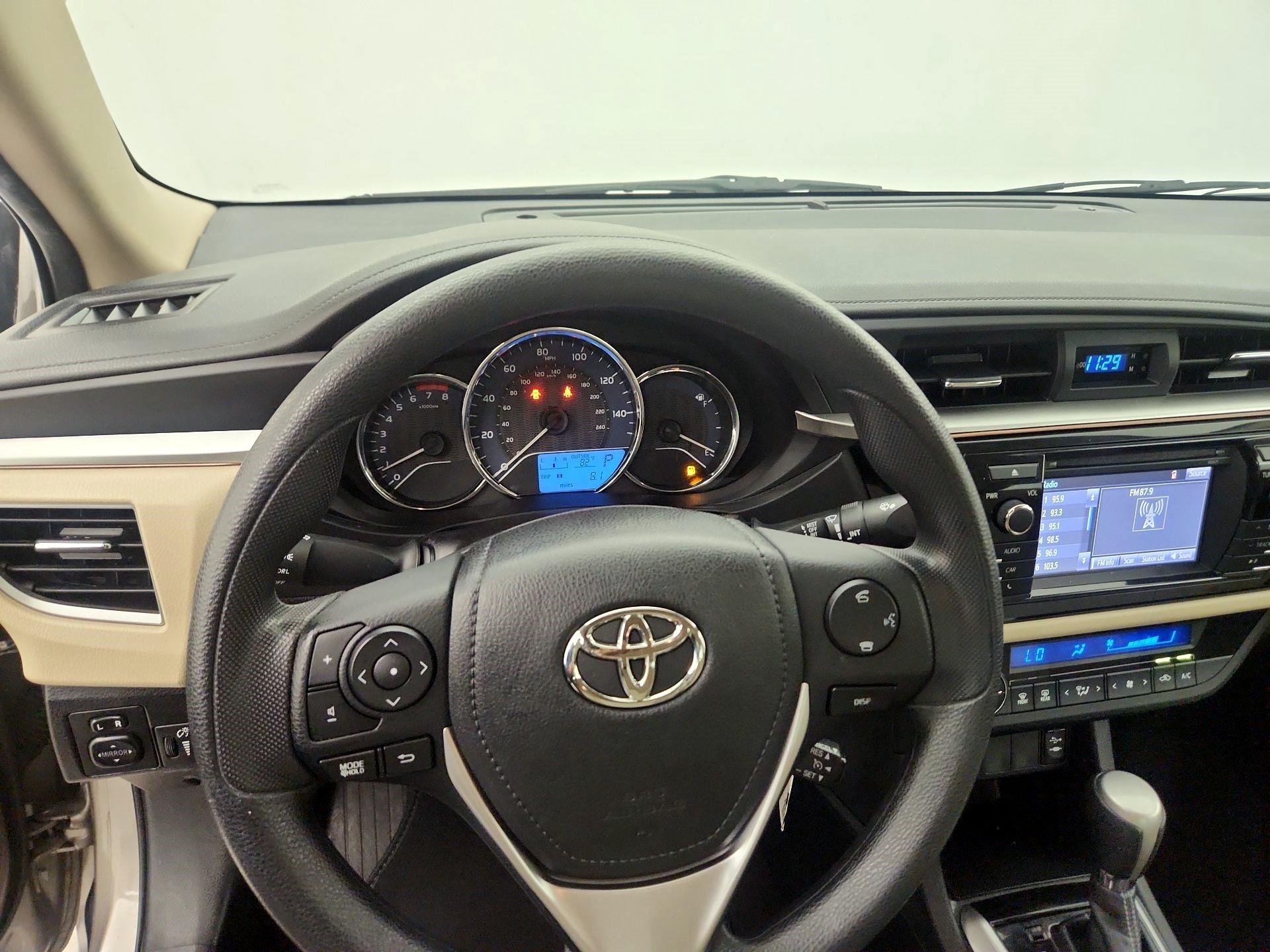 Thumbnail: 2016 Toyota Corolla - 9