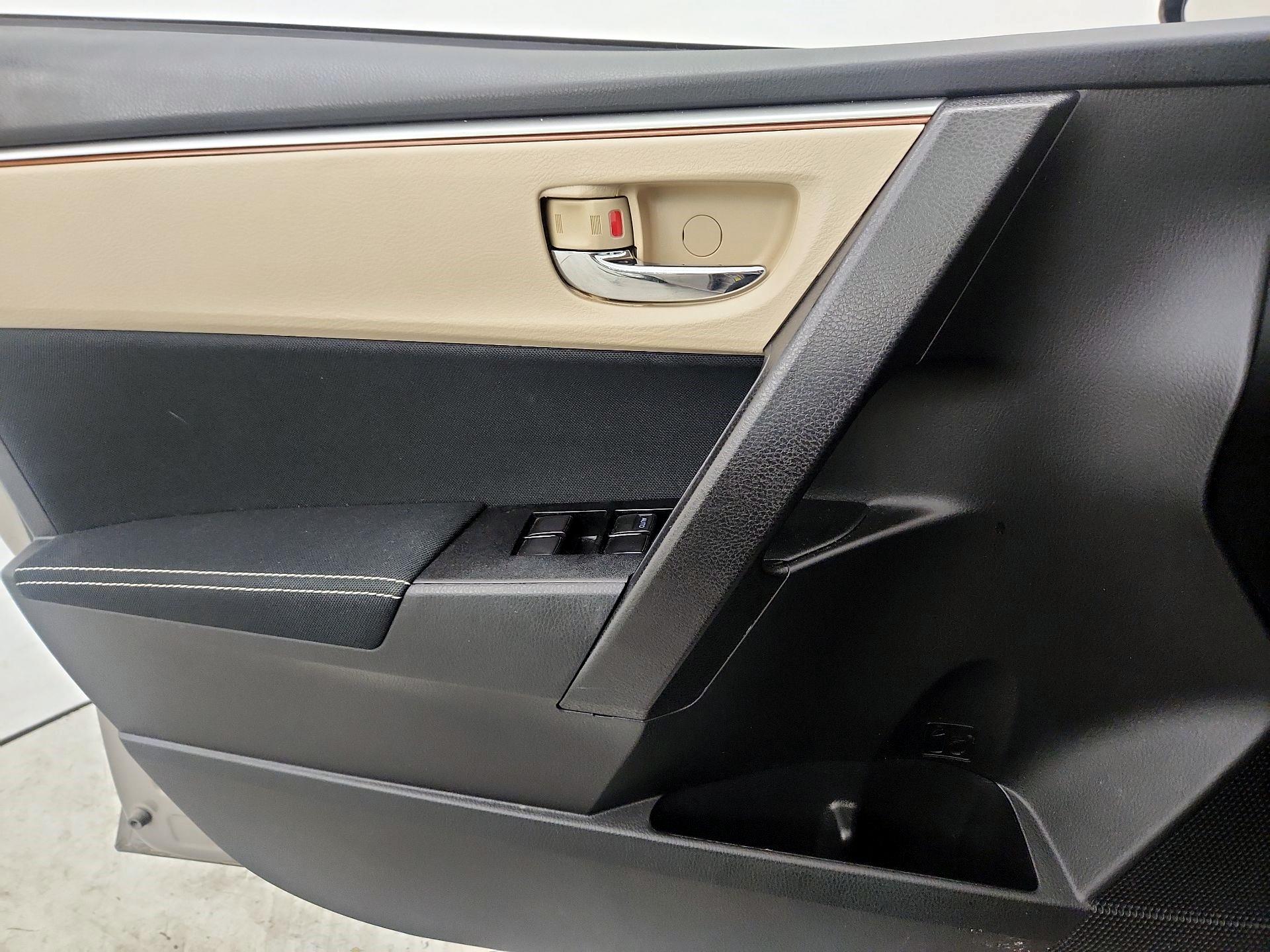 Thumbnail: 2016 Toyota Corolla - 12