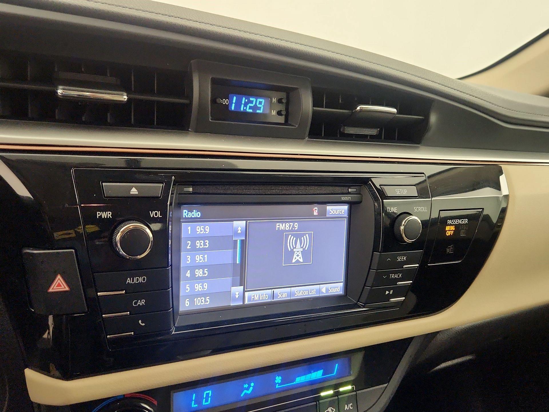 Thumbnail: 2016 Toyota Corolla - 15