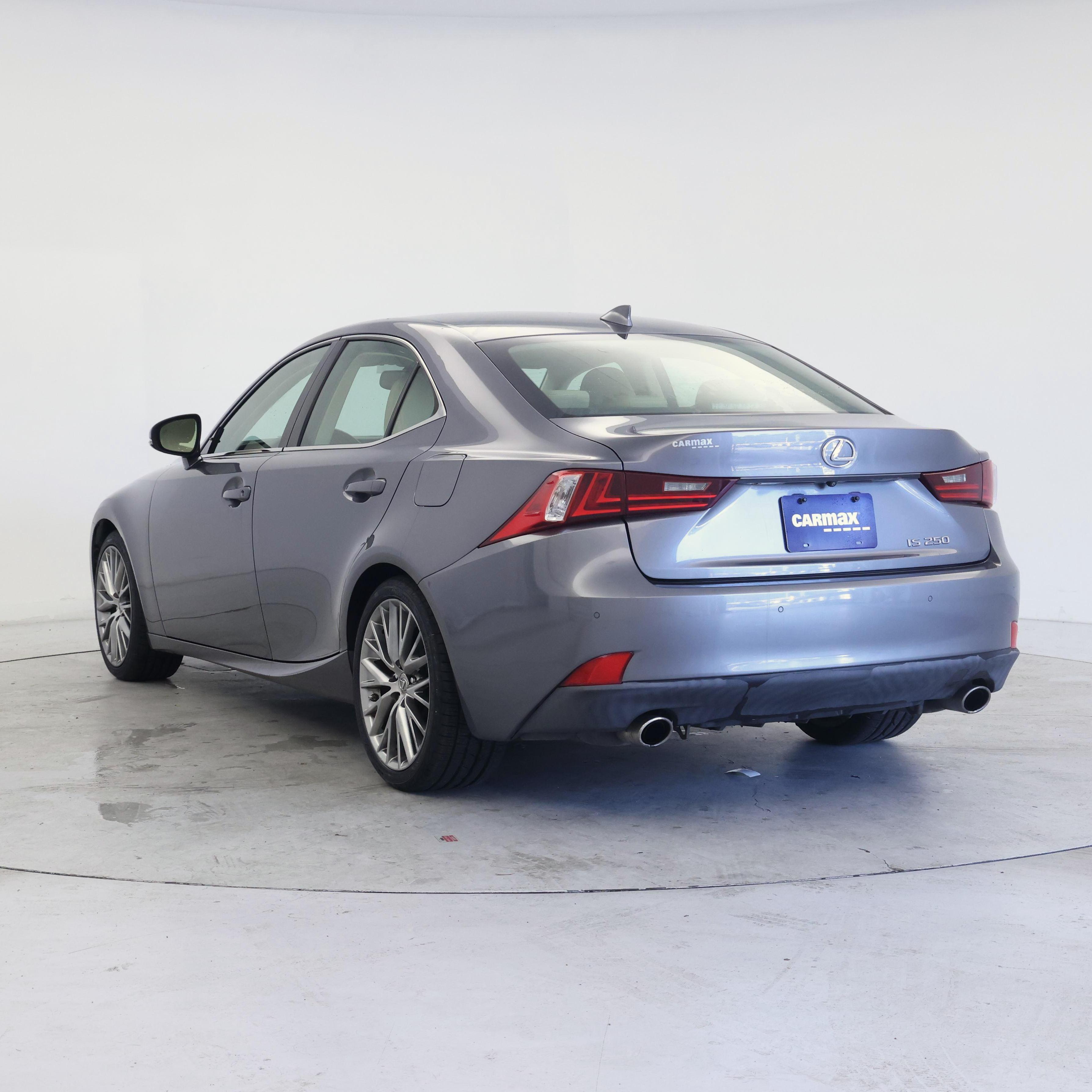 Thumbnail: 2015 Lexus IS - 2