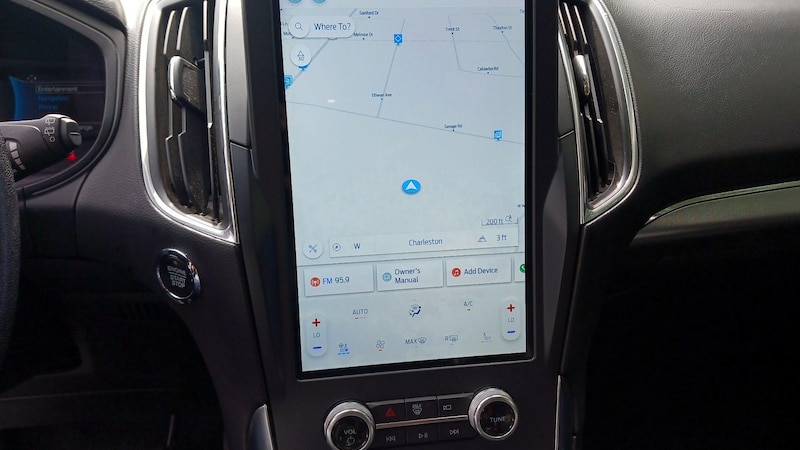 2022 Ford Edge Titanium 14