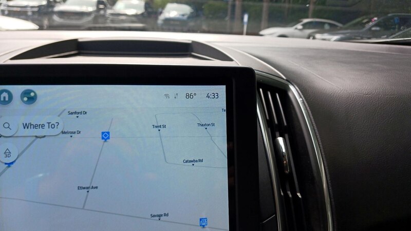 2022 Ford Edge Titanium 17