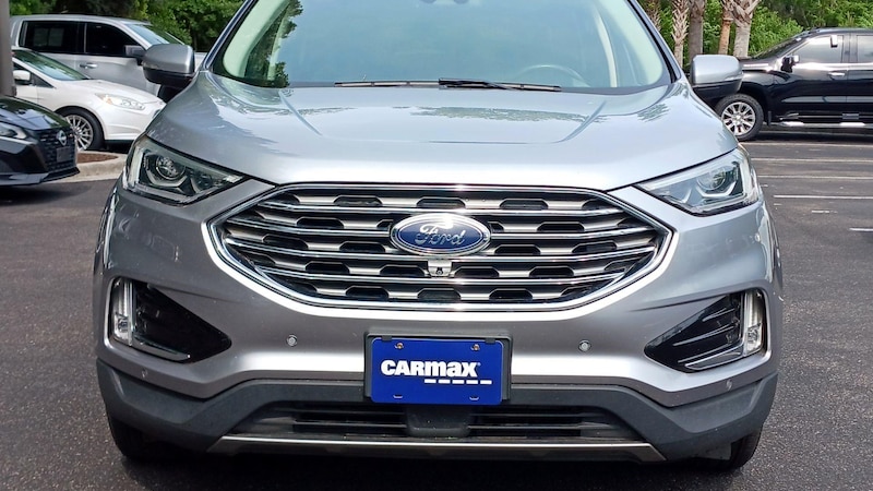 2022 Ford Edge Titanium 2
