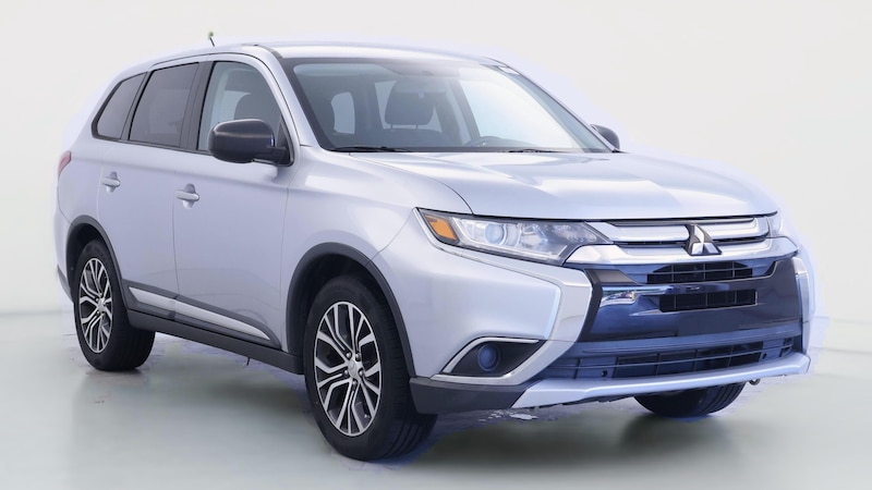 2016 Mitsubishi Outlander ES Hero Image