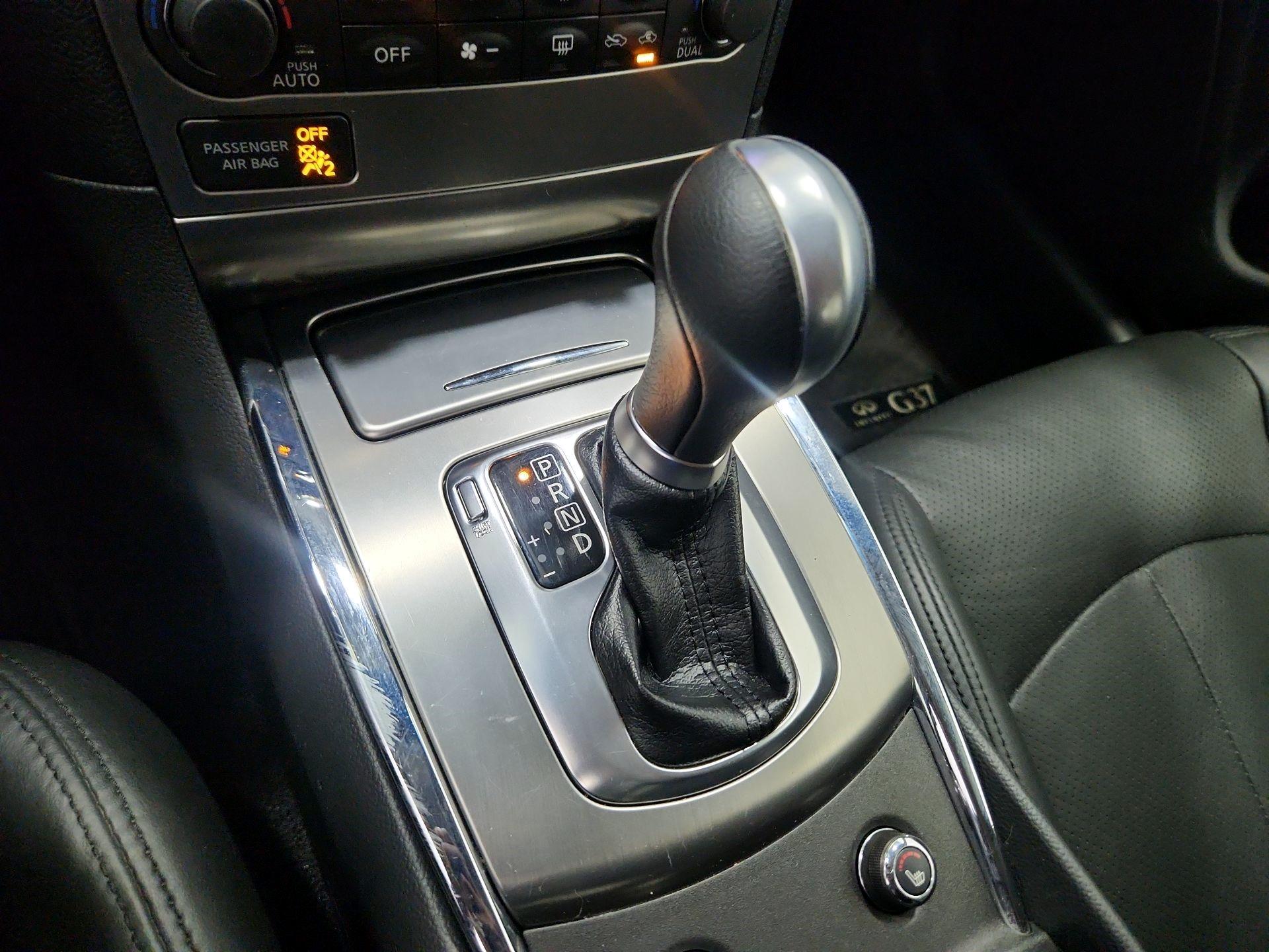 Thumbnail: 2013 INFINITI G37 - 17