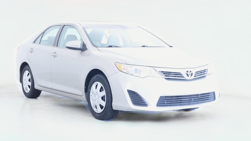 2014 Toyota Camry SE Hero Image