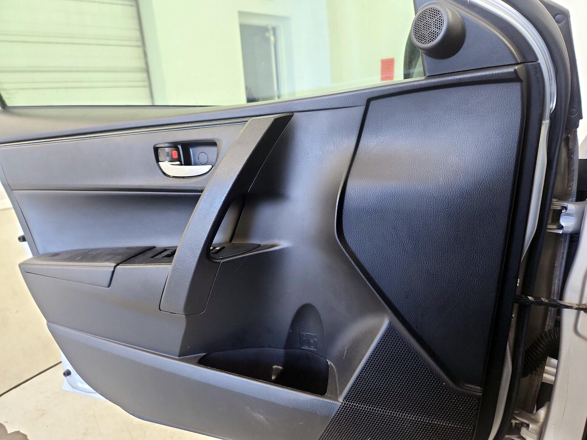 Thumbnail: 2019 Toyota Corolla - 10