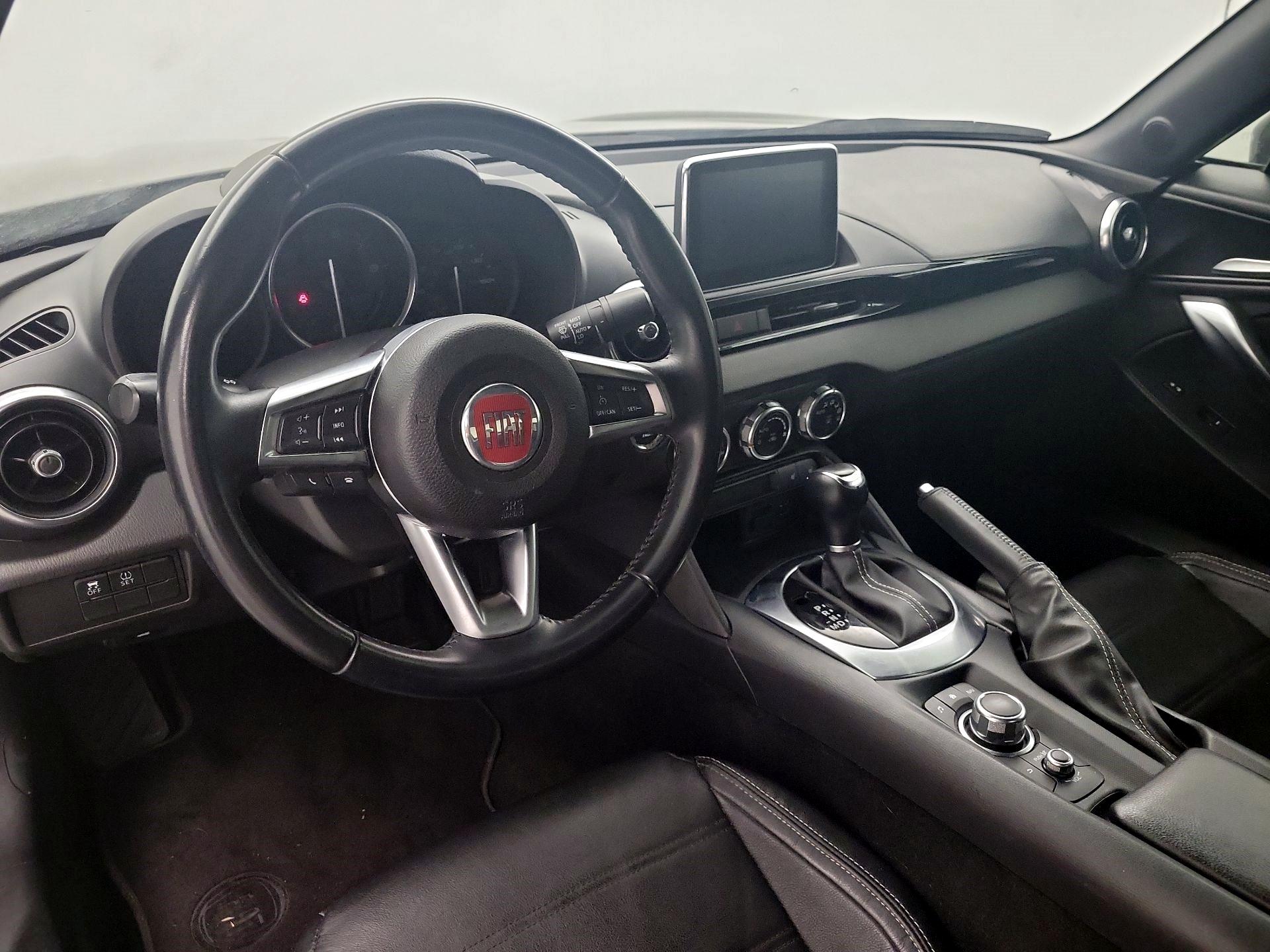Thumbnail: 2018 Fiat 124 Spider - 9