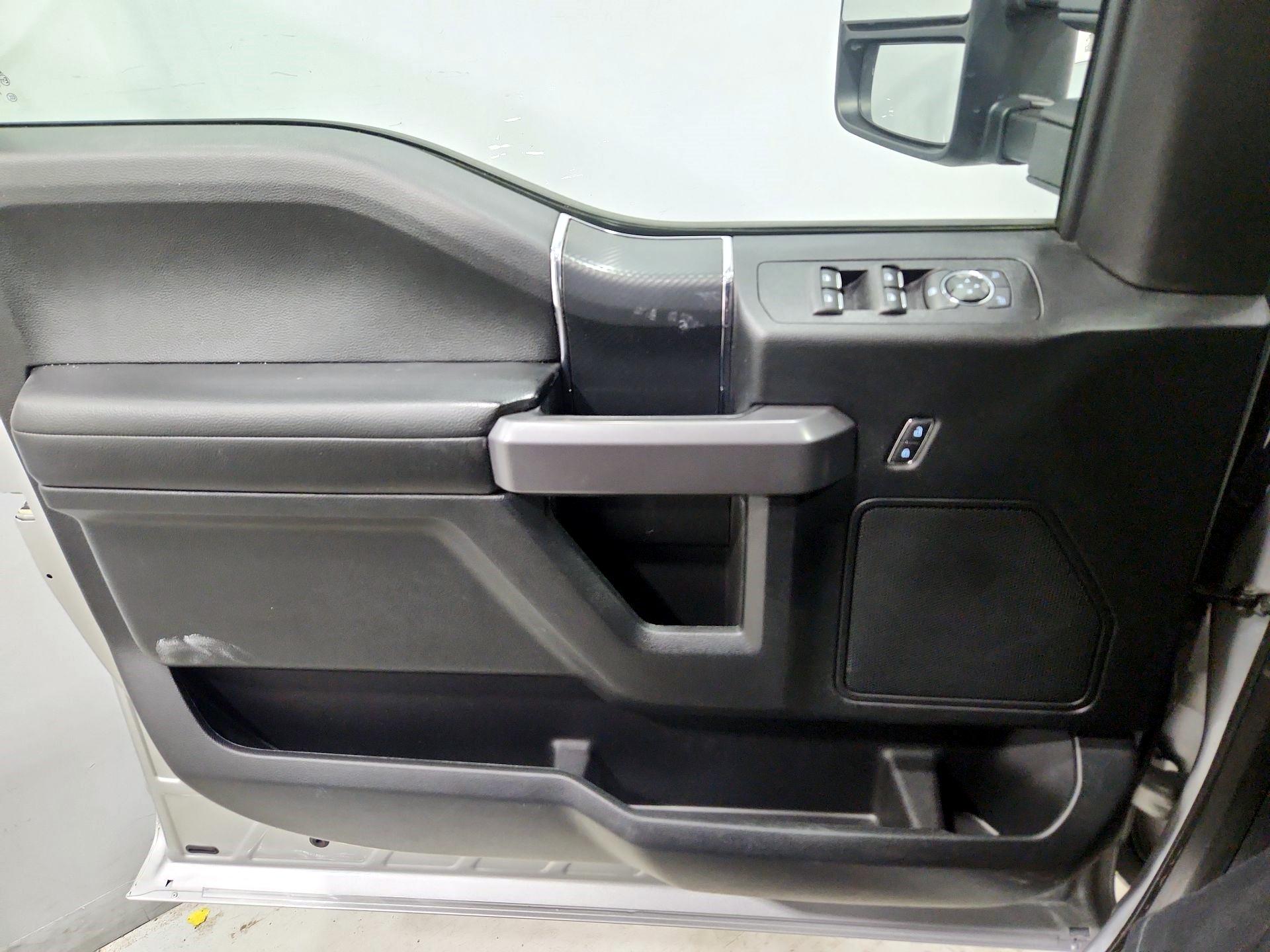 Thumbnail: 2019 Ford F-150 - 12