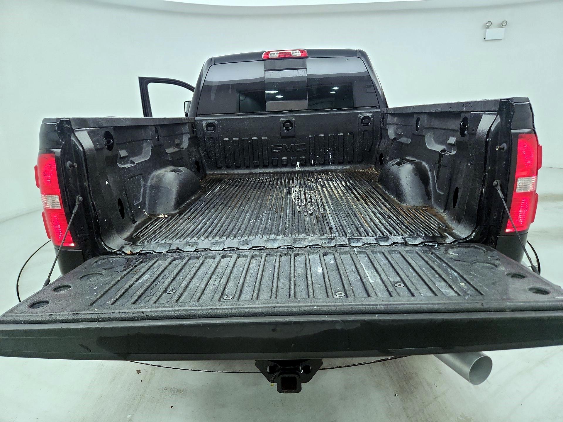 Thumbnail: 2018 GMC Sierra 2500 - 20