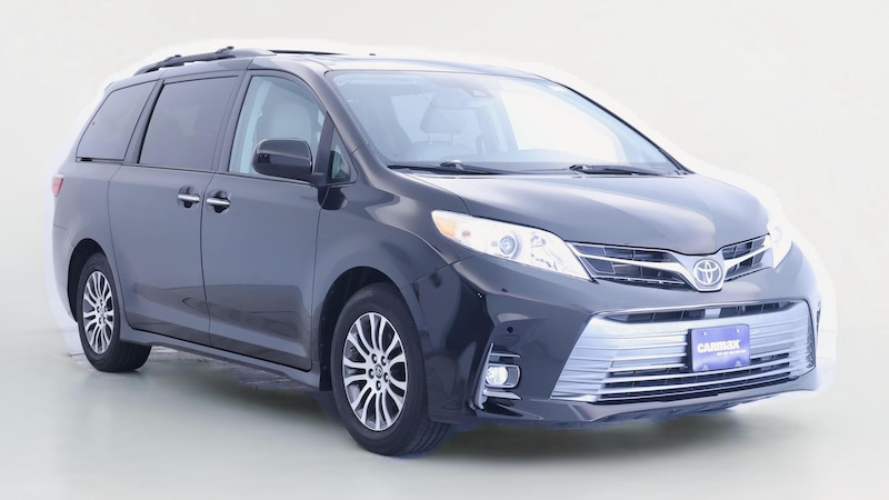 2020 Toyota Sienna XLE Hero Image