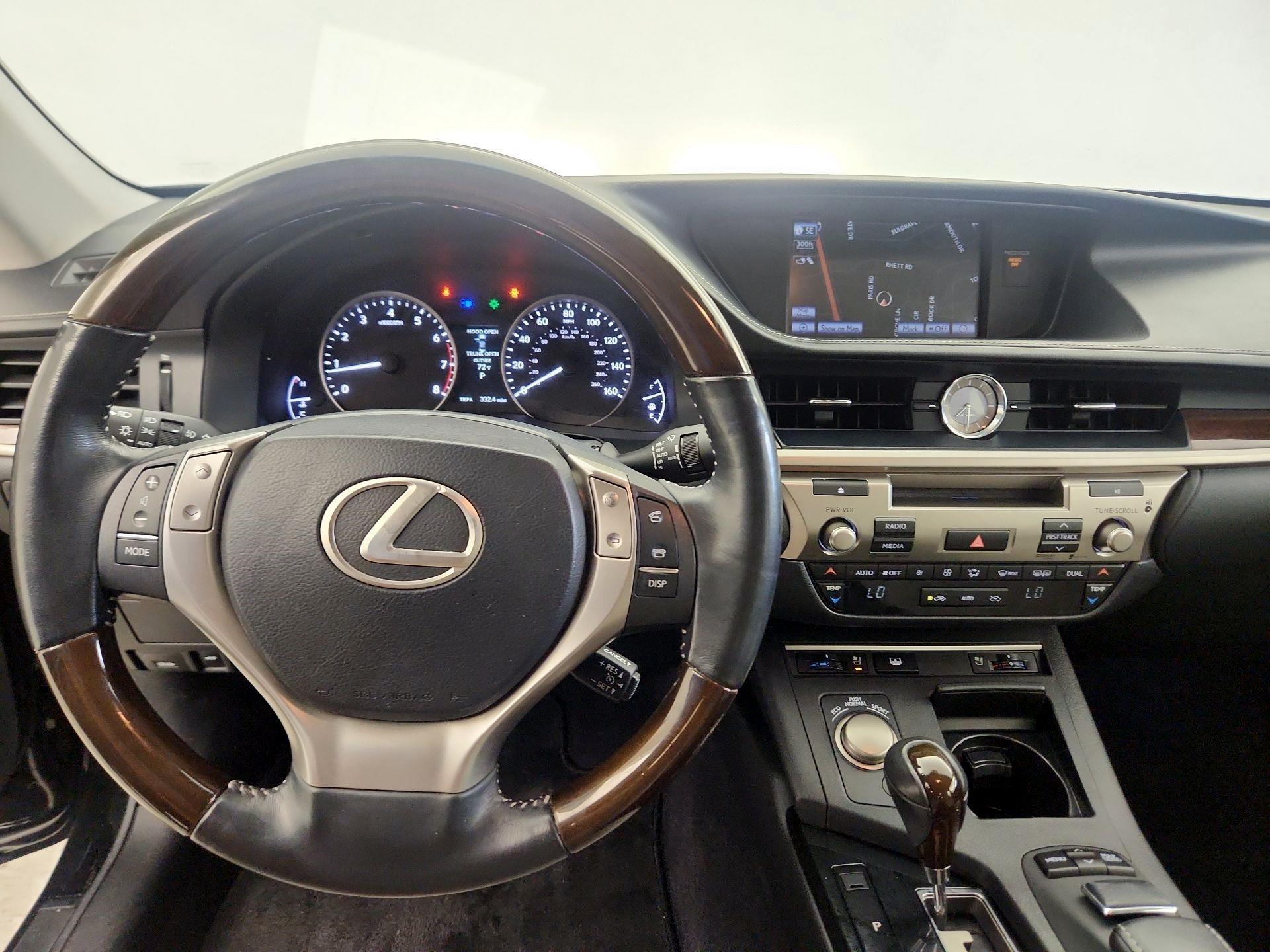 Thumbnail: 2014 Lexus ES - 9