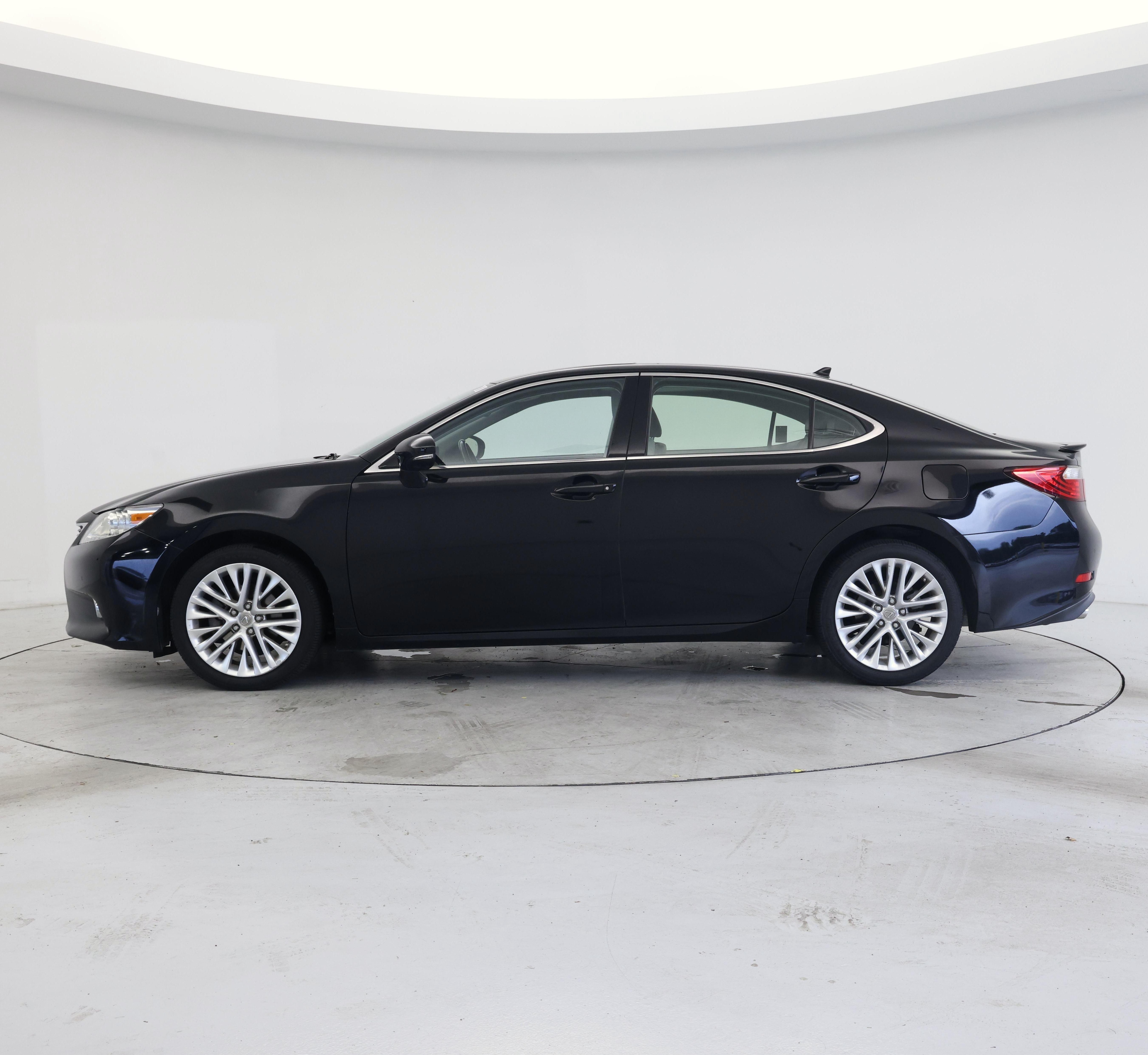 Thumbnail: 2014 Lexus ES - 3