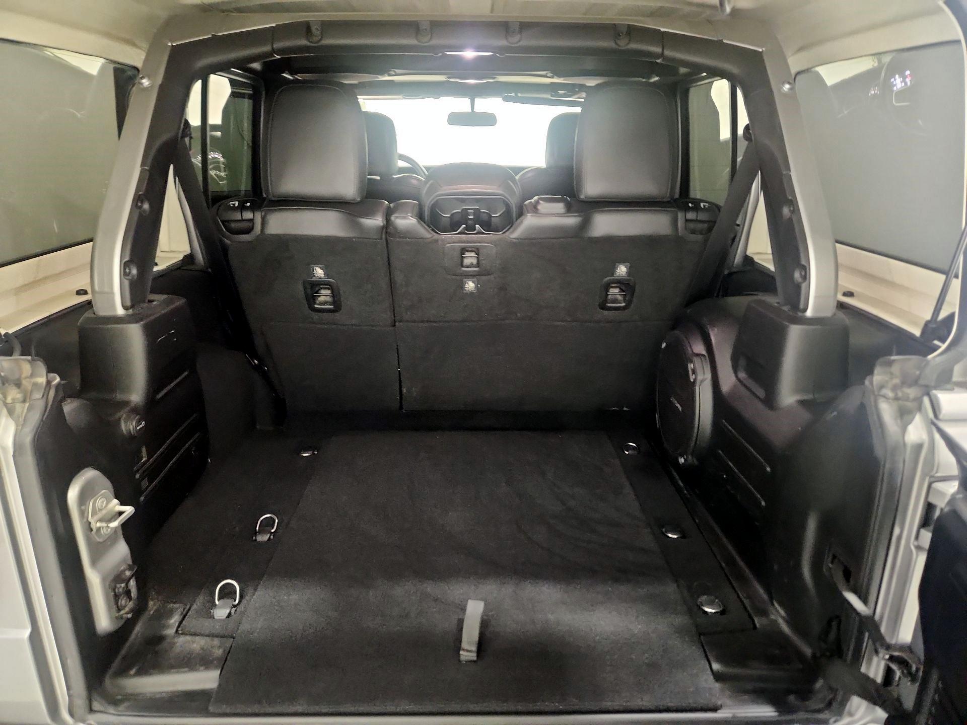 Thumbnail: 2018 Jeep Wrangler - 20