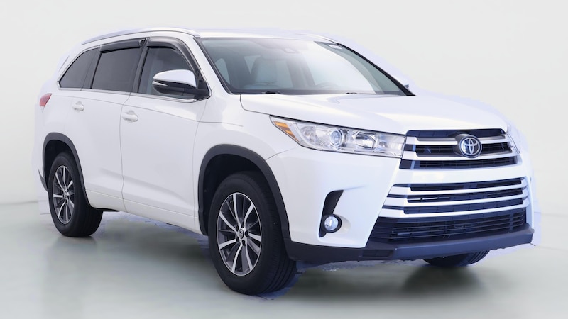 2018 Toyota Highlander XLE Hero Image