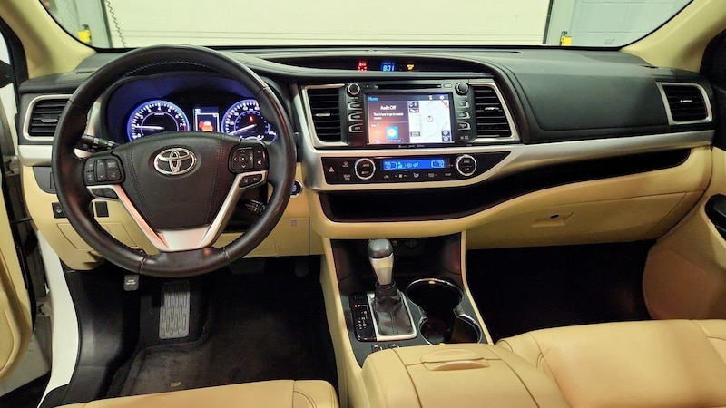 2018 Toyota Highlander XLE 9