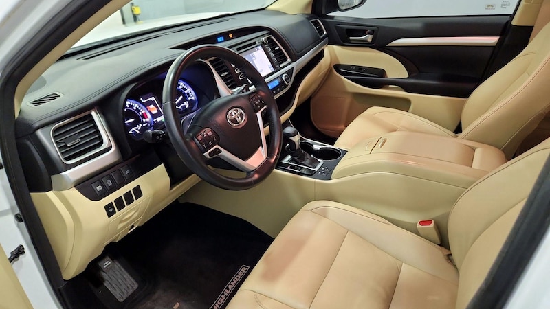 2018 Toyota Highlander XLE 11