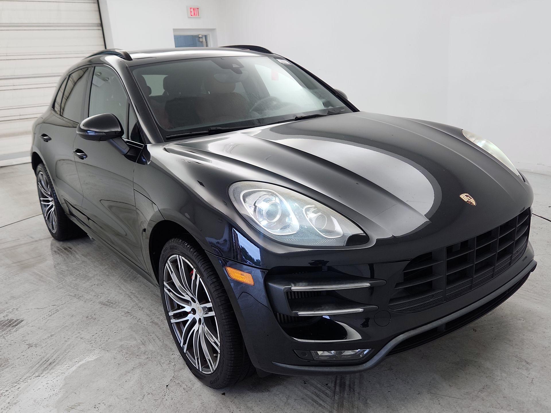 Thumbnail: 2015 Porsche Macan - 1