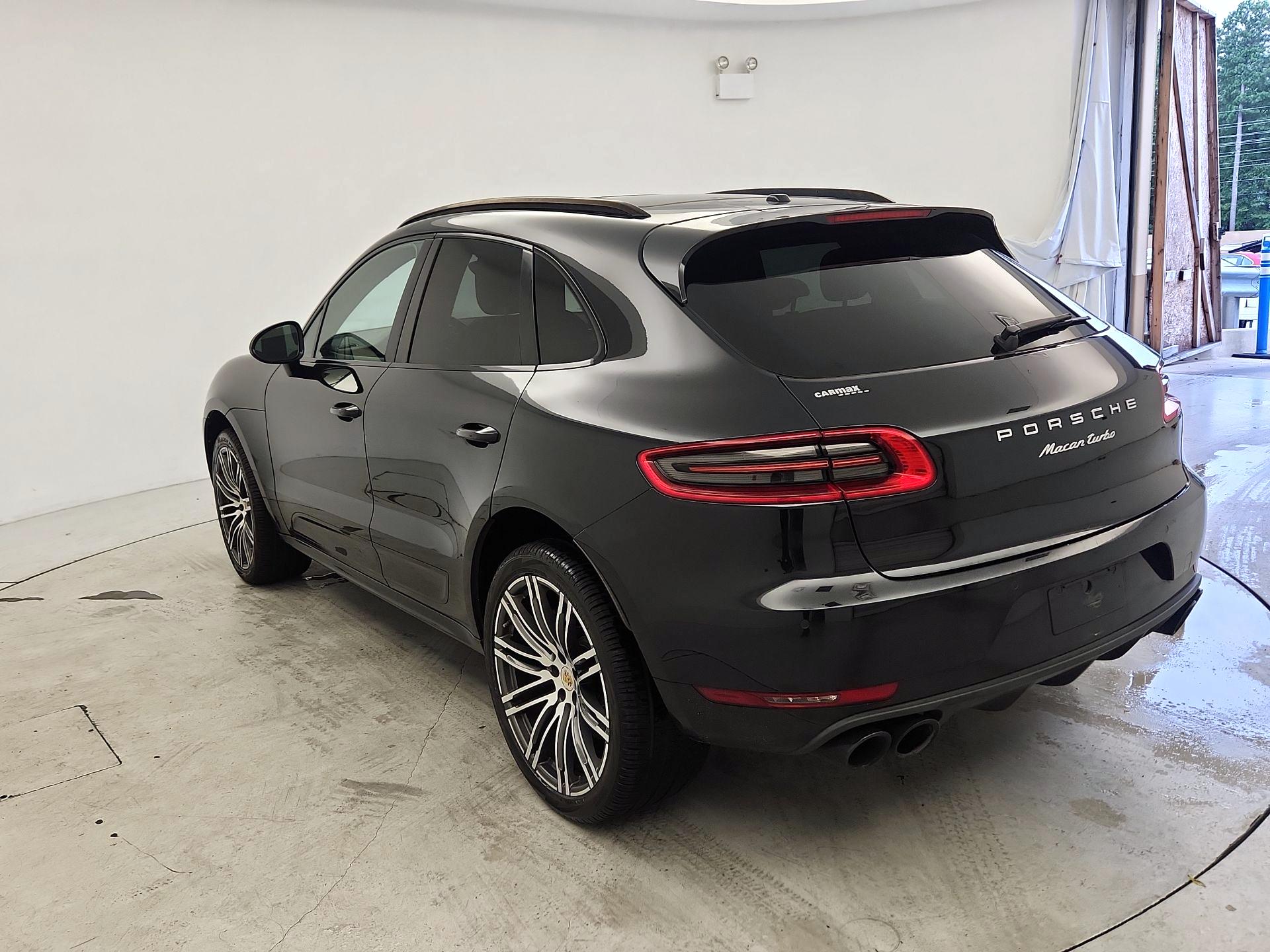 Thumbnail: 2015 Porsche Macan - 7