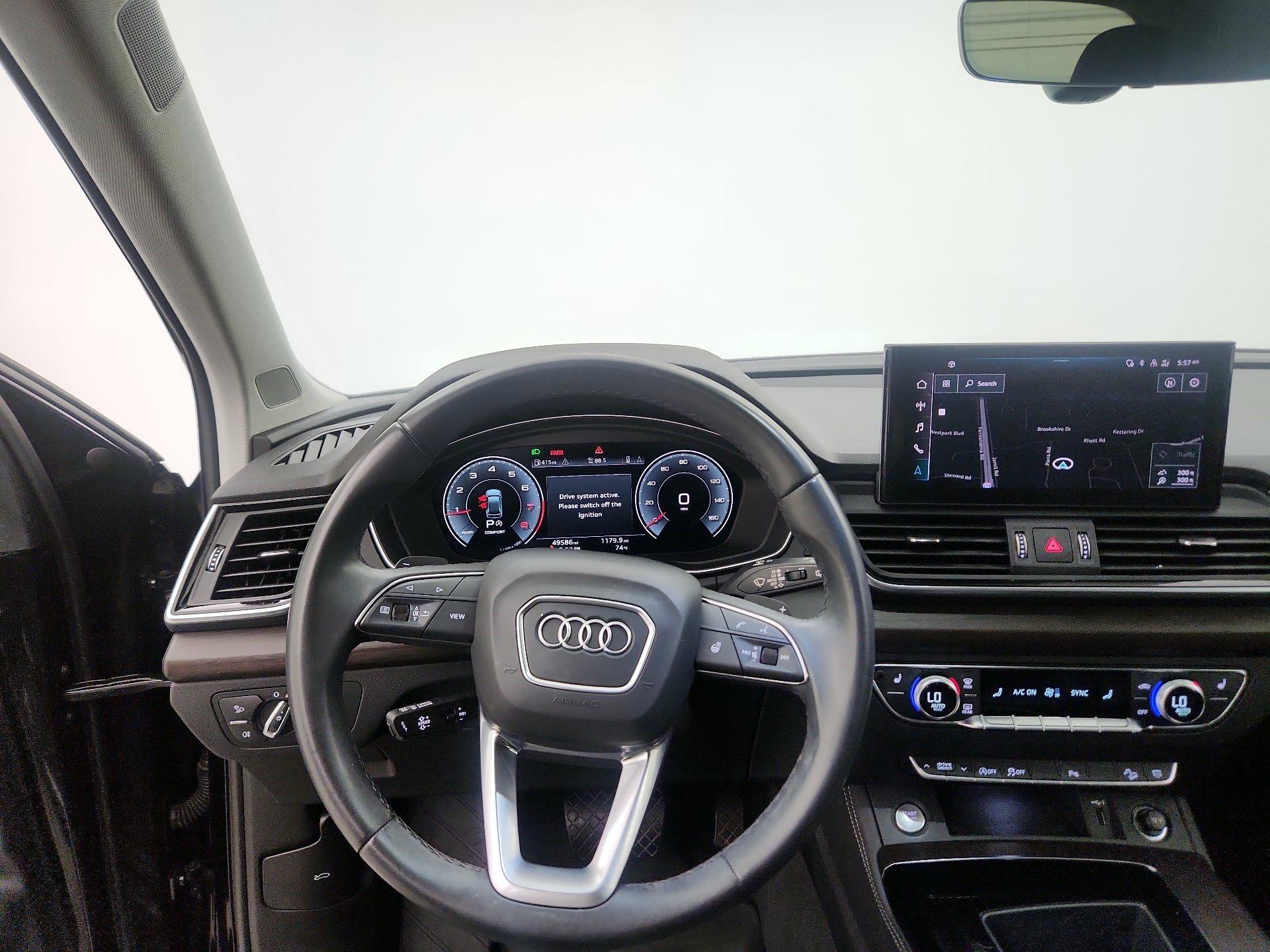 Thumbnail: 2023 Audi Q5 - 10