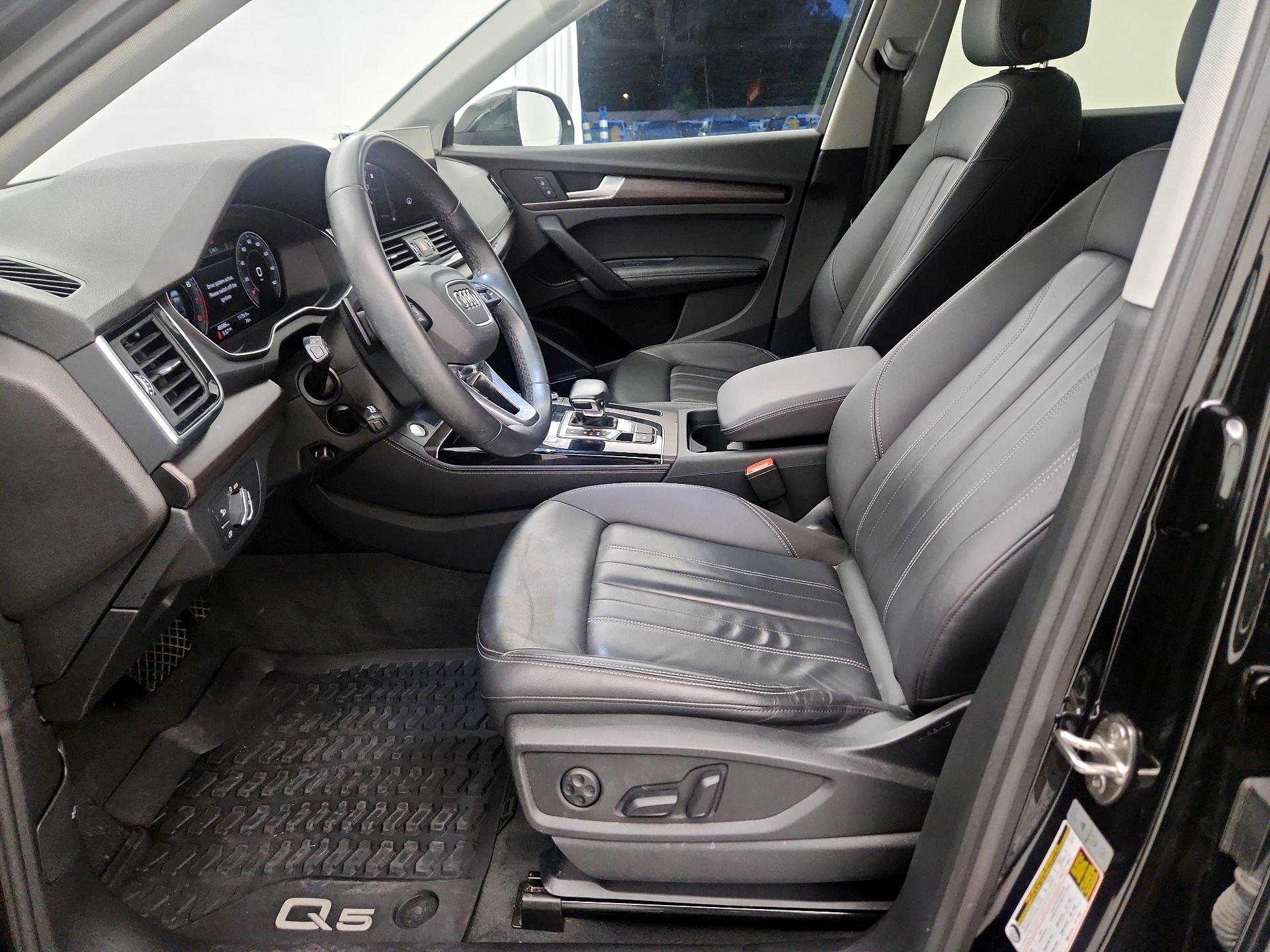 Thumbnail: 2023 Audi Q5 - 11