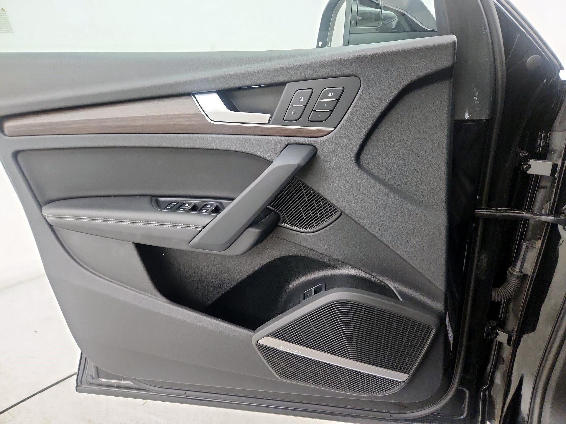 Thumbnail: 2023 Audi Q5 - 12
