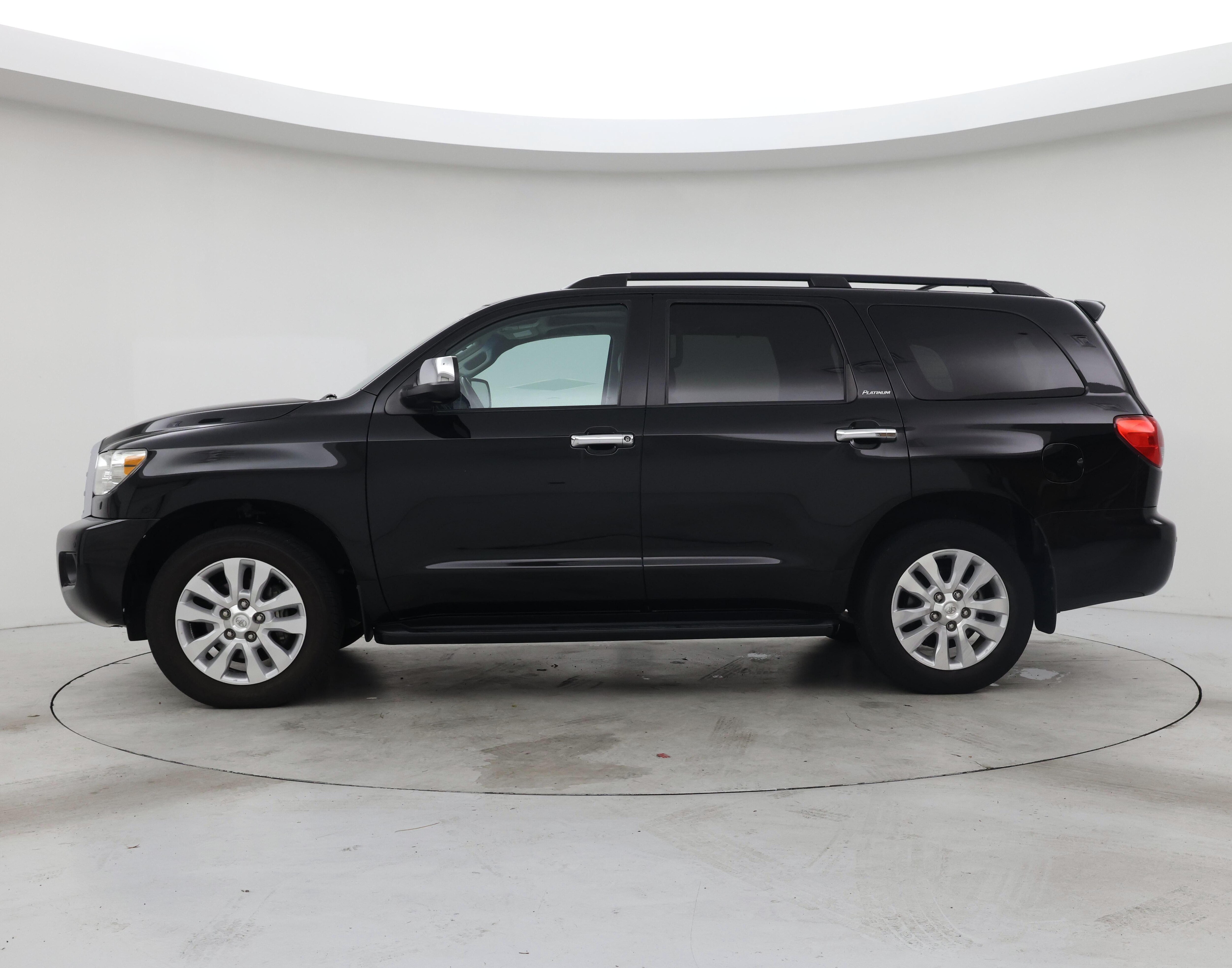 Thumbnail: 2016 Toyota Sequoia - 3