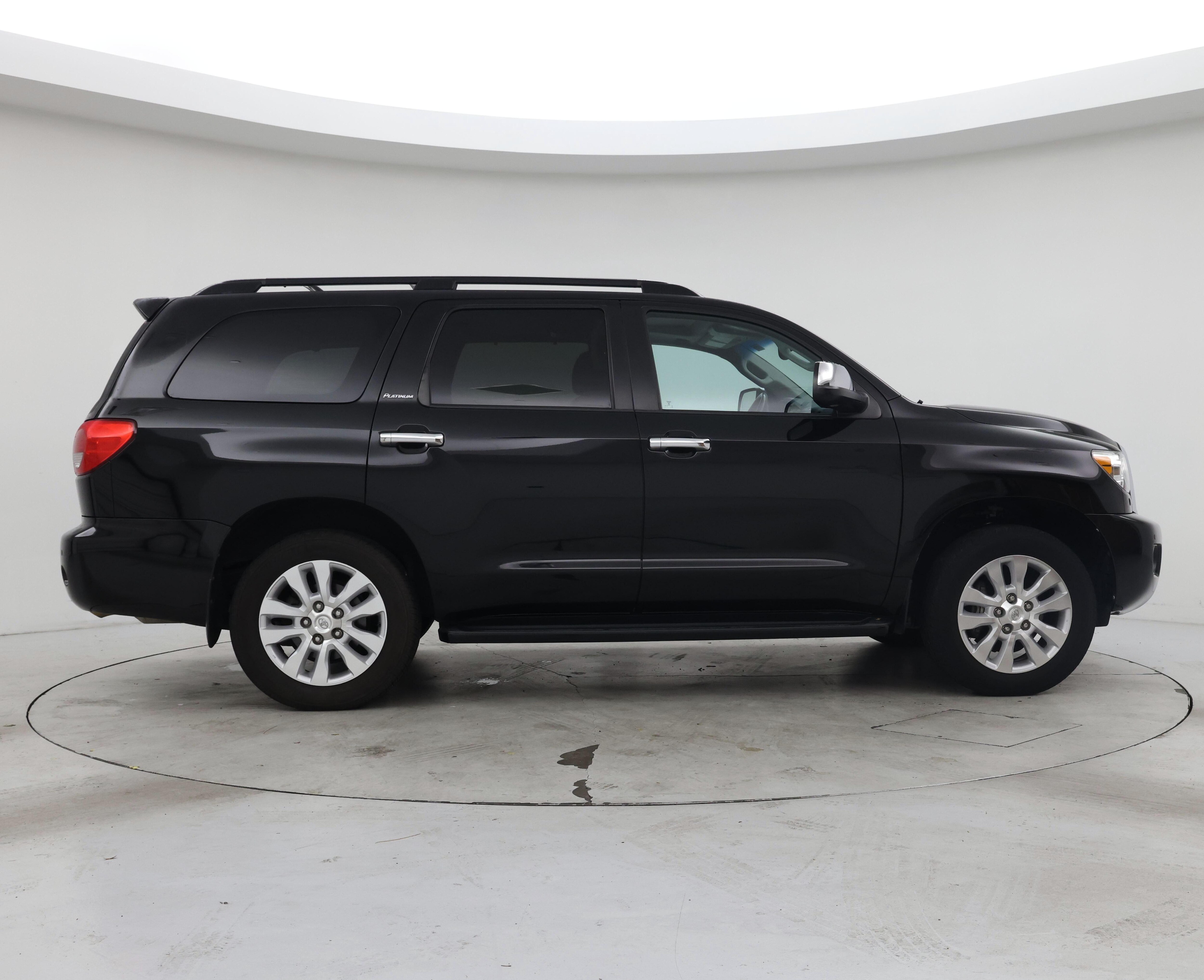 Thumbnail: 2016 Toyota Sequoia - 7