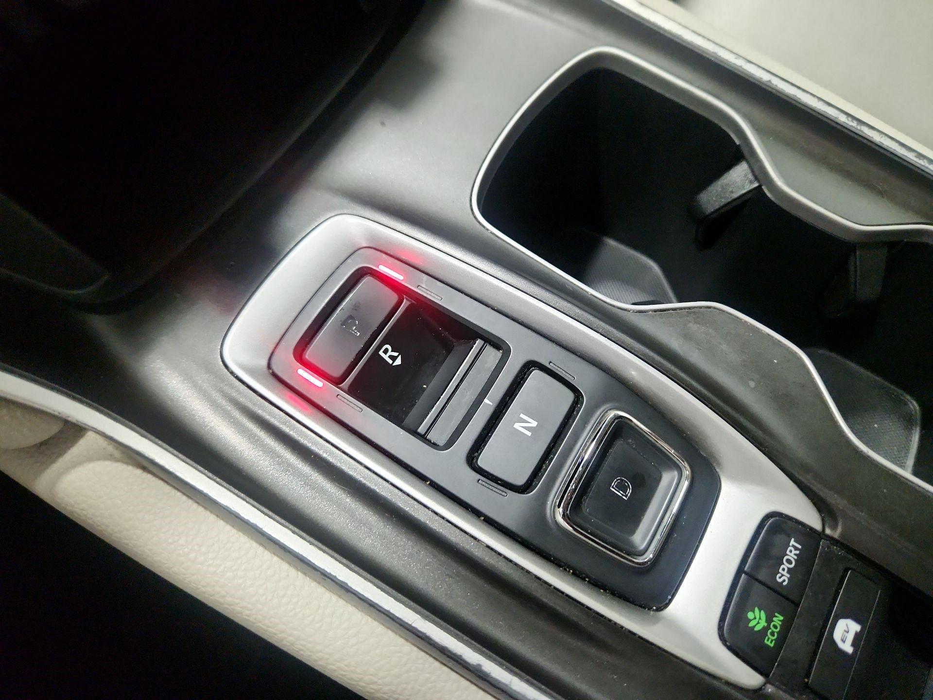 Thumbnail: 2018 Honda Accord - 17