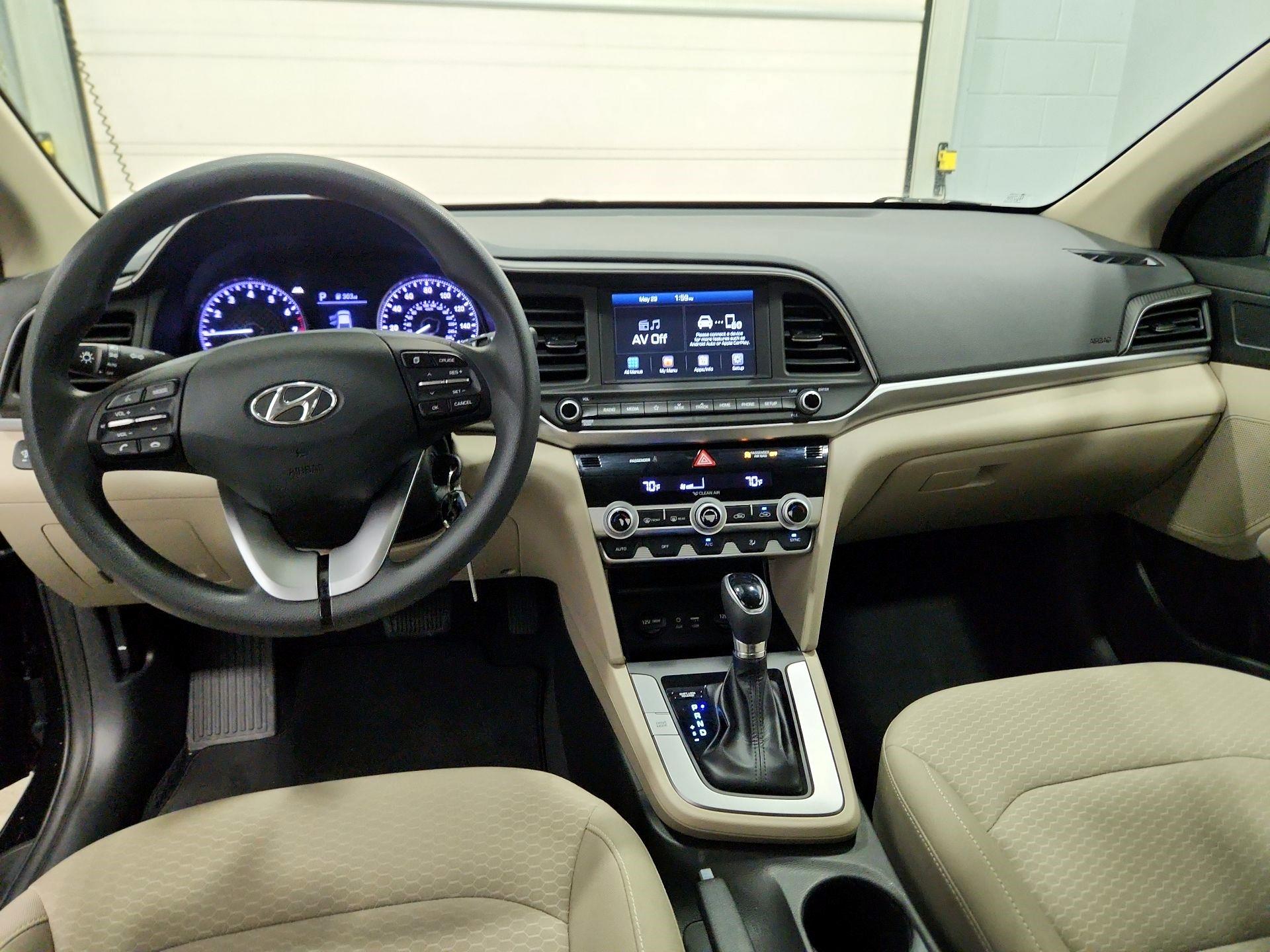 Thumbnail: 2020 Hyundai Elantra - 9