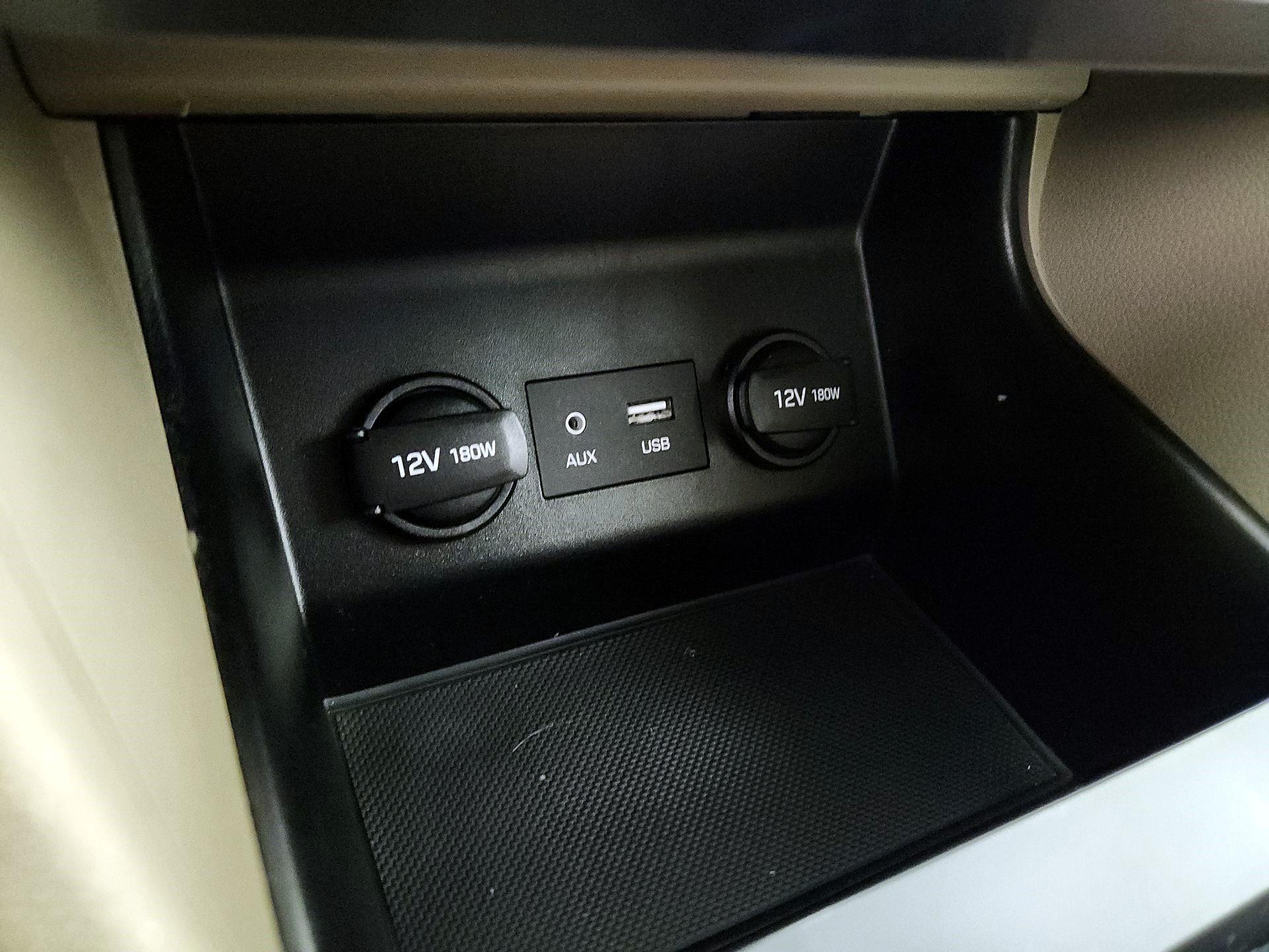 Thumbnail: 2020 Hyundai Elantra - 18