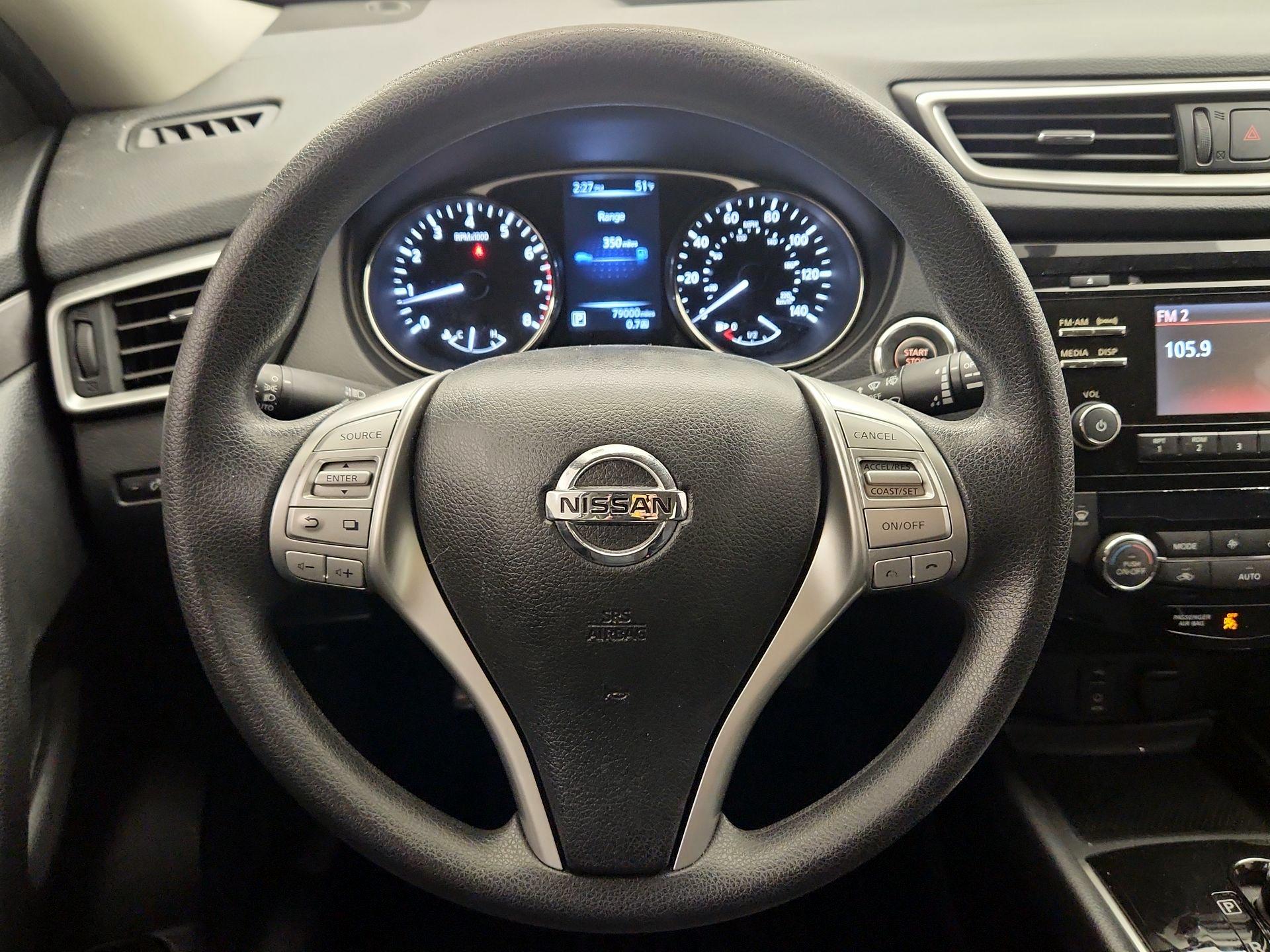 Thumbnail: 2015 Nissan Rogue - 10