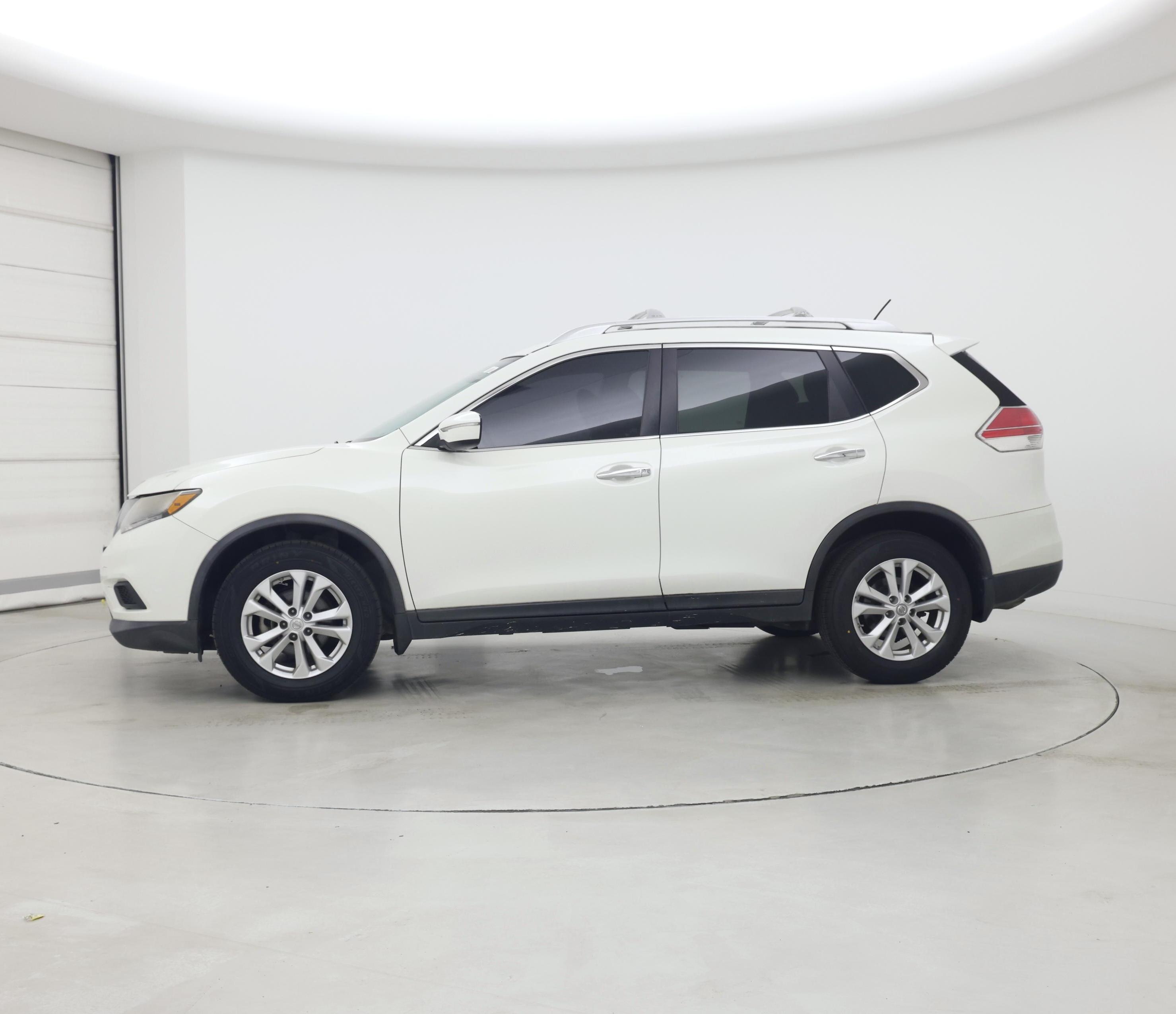 Thumbnail: 2015 Nissan Rogue - 3