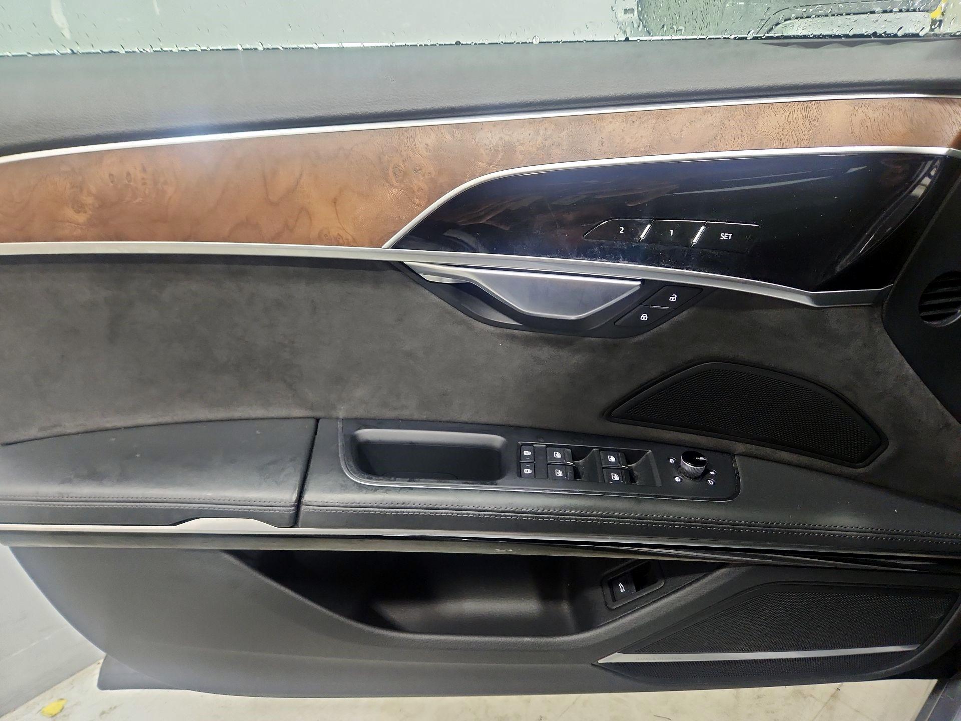 Thumbnail: 2020 Audi A8 - 12
