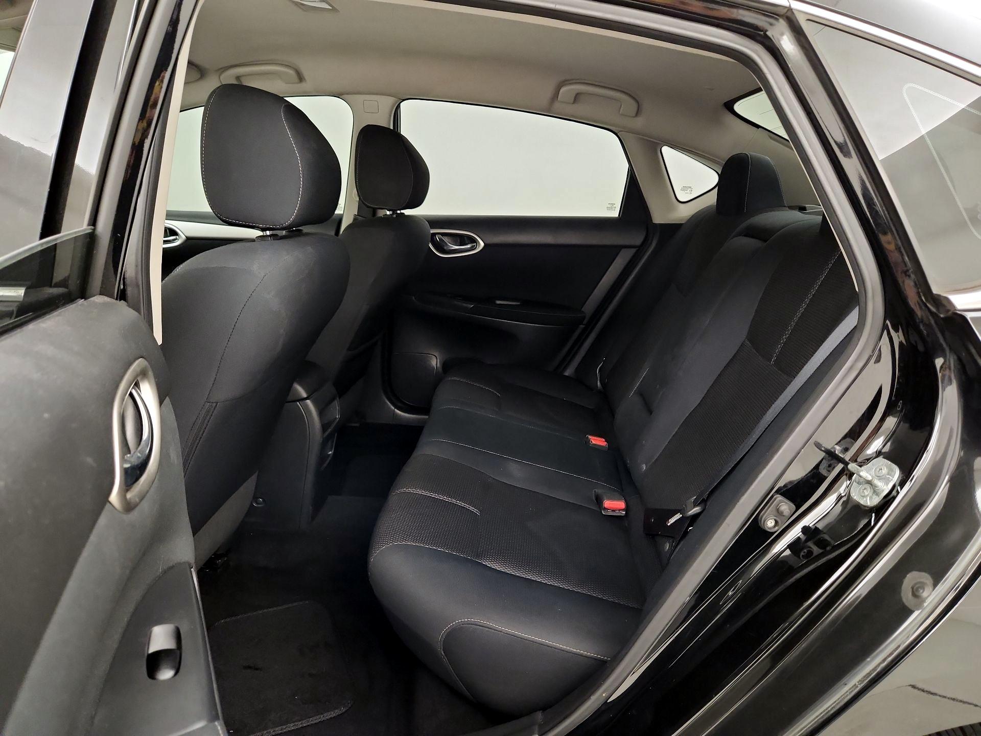 Thumbnail: 2015 Nissan Sentra - 18
