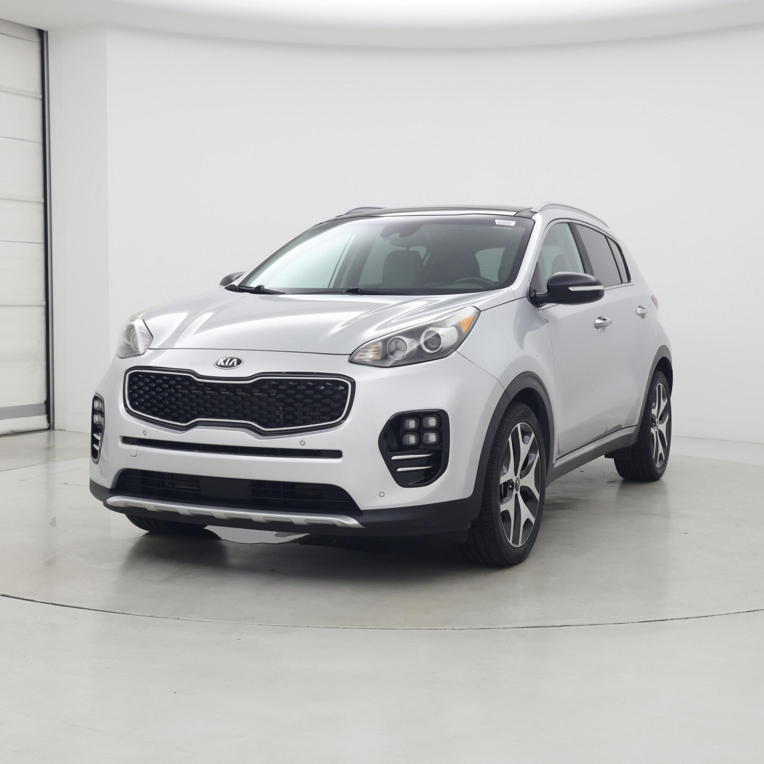 Thumbnail: 2017 Kia Sportage - 4