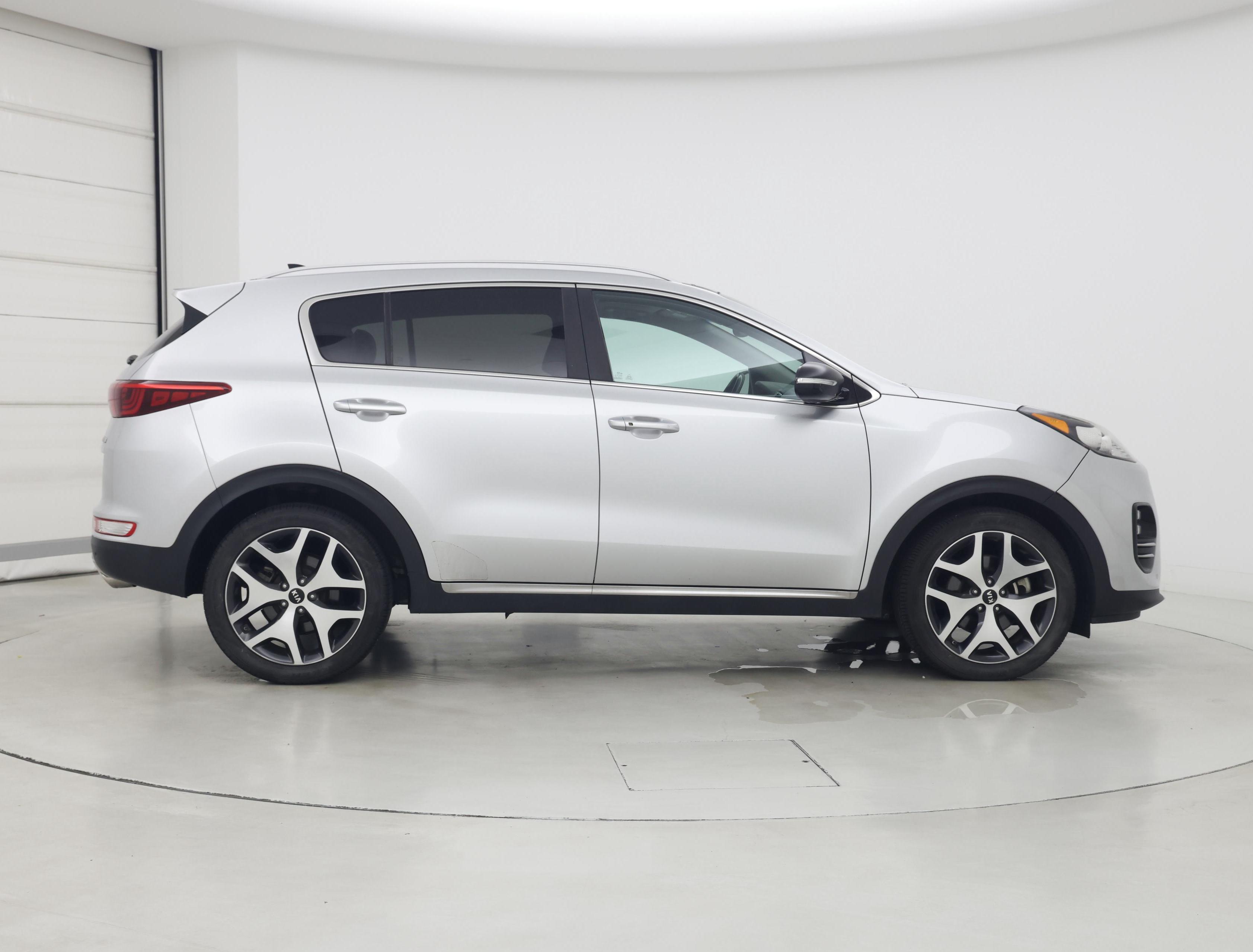 Thumbnail: 2017 Kia Sportage - 7