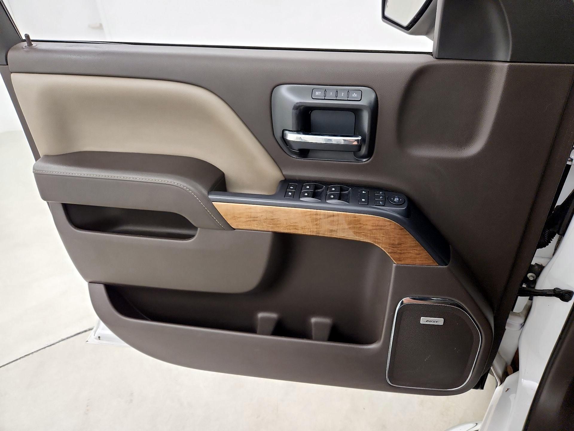 Thumbnail: 2016 Chevrolet Silverado 1500 - 12
